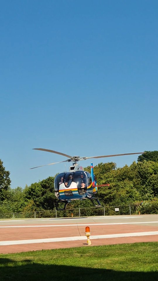 𝐍𝐢𝐚𝐠𝐚𝐫𝐚 𝐅𝐚𝐥𝐥𝐬 𝐟𝐫𝐨𝐦 𝐭𝐡𝐞 𝐬𝐤𝐲 – 𝐚𝐧 𝐞𝐱𝐩𝐞𝐫𝐢𝐞𝐧𝐜𝐞 𝐈’𝐥𝐥 𝐧𝐞𝐯𝐞𝐫 𝐟𝐨𝐫𝐠𝐞𝐭!
#GetYourGuide #getyourguidecommunity
@getyourguide @getyourguidecommunity
I finally ticked off one of my biggest bucket list moments: a helicopter ride over Niagara Falls. And trust me, no picture or video can truly capture the feeling of hovering above that roaring masterpiece of nature. The sheer power of the falls, the mist rising up, the birds-eye view of both the American and Canadian sides – it honestly gave me goosebumps.
What made it extra special? Booking it through GetYourGuide. 🧡
From smooth booking to seamless check-in with the @niagaraheli crew, everything was stress-free, which meant I could just focus on soaking in the adventure. Sometimes the planning part can be the most stressful, but this time it felt effortless – and that made the ride even more magical.
If you’re ever in Niagara, don’t just see the falls… fly over them. 🚁 It’s a once-in-a-lifetime view you’ll never forget!
🎉 Tap the link in bio to book the experience today and avail some exciting discounts.
#ad #niagarafalls #helicoptertour #destinationcanada #travelcanada🇨🇦 #discoverniagara #bucketlistadventure #travelexperiences #adventureawait #canadatravel #naturewonders #seetheworld🌍 #travelcontentcreator