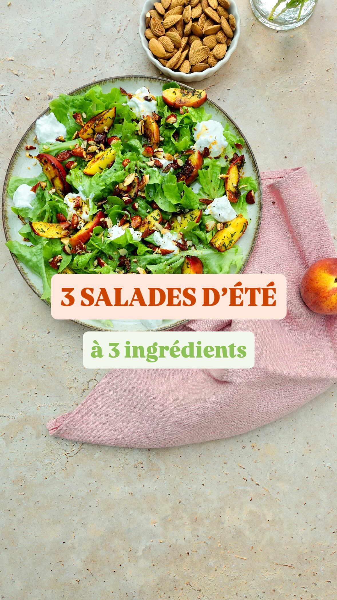 4 salades express d’été à 3 ingrédients.
Pour chaque recette, prenez une base de verdure au choix ; feuilles de chêne, roquette, mâche, épinards… Ajoutez quelques graines germées.
•Pêches au thym et burrata
🍑 cuire à la poêle des tranches de deux pêches dans un filet d’huile d’olive avec du thym frais.
🍑 hacher des amandes et les cuire 10 min au four à 160 degrés avec du gros sel et de l’huile d’olive
🍑 garnir les assiettes de verdure d’une burrata, les pêches chaudes et le granola salé.
🍑vinaigrette : huile d’olive, vinaigre de cidre, sel et poivre
•Duo d’asperges aux mûres
🍋Cuire à la vapeur 6 asperges vertes et 6 blanches épluchées.
🍋lavez 15 mûres
🍋préparer 15 copeaux de parmesan
🍋Vinaigrette au pesto : 40g de pistaches, 30 feuilles de basilic frais, 50g de parmesan râpé, le jus d’un demi citron, 120 ml d’huile d’olive, poivre. Mixer le tout.
🍋 Garnir les assiettes de verdure, des asperges, des copeaux de parmesan, quelques pistaches, les mûres et le pesto.
•Myrtilles et fromage de chèvre
🫐 deux jolis fromages de brebis à couper en dés
🫐 rissoler à la poêle 2 cas de pignons de pin dans de l’huile d’olive
🫐 couper un jeune oignon en rondelles
🫐 laver 20 myrtilles
🫐garnir l’assiette de verdure et tous les autres ingrédients
🫐vinaigrette : 1 cac de moutarde, 2 cas de vinaigre de cidre, huile d’olive, sel et poivre
•Fraises à la fêta
🍓10 fraises coupées en tranches
🍓1 bloc de feta en dés
🍓16 noisettes grillées
🍓garnir les assiettes de verdure et tous les autres ingrédients
🍓vinaigrette : 1 gousse d’ail, le jus d’un citron, 1 pincée de cumin et 4 cas d’huile d’olive.
•Quelle est votre salade préférée ?
-
#salade #fruits #fromage #recettesrapides #repasdusoir #chronobiologie #cuisiner #recettesaine #recettevegetarienne
