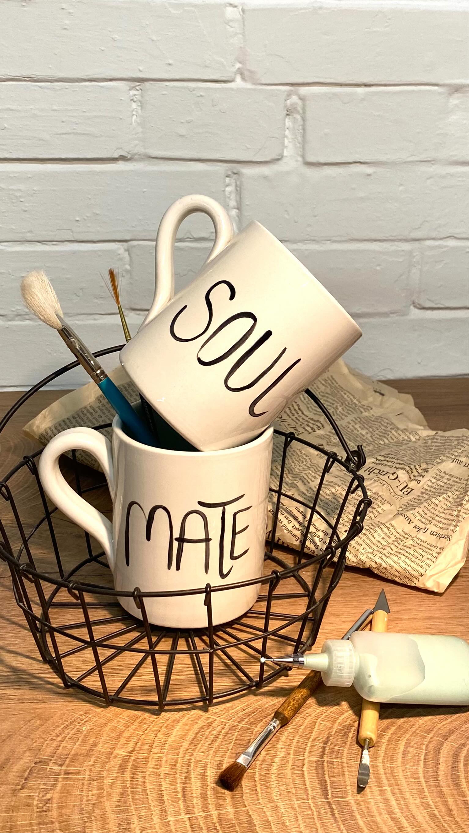 Wir ziehen um! Kommst du mit?!
Einfach vorher deine bemalte Keramik abholen und ja, es ist alles fertig gebrannt - wir haben so richtig Gas gegeben!
Und dann ab dem 17. September einfach in der grandiosen neuen Werkstatt vorbeikommen.
Uster West 44
See you there🫶🏻
#neuewerkstatt #geschäftsumzug
#Werk2Go #keramikmalen #polteranlass #keramikselberbemalen #polteranlässe#kreativeventzürich #keramikselbstbemalen #keramikmalworkshop #keramikmalspass #keramikzürich #teamevent #usterkreativ #keramikzürich #teamanlass #keramikmalenzürich #keramikmalenzurich #zürichkeramik #ceramiczurich #ceramicpaintingzurich #kreativzürich #zurichceramics #zurichceramic