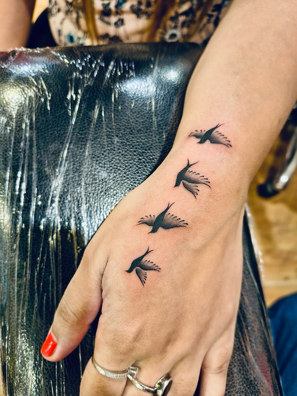 Linework by @seeker__boy
#fineline #finelineworks #finelinerart #finelinetattoo
#thetattooshopnewdelhi #tattooed #tattoo #ink #inked #newdelhi #india #hauzkhasvillage #tattooartistdelhi #tattooartistindia #tattooed #inked #ink #inkideas #tattooforgirls #instagram #finelinetsttoo #finelinework #linework #lineworktattoo #instadaily #instatattoo #delhitattooartist #delhitattoostudio #tattooartist #tattoostudio