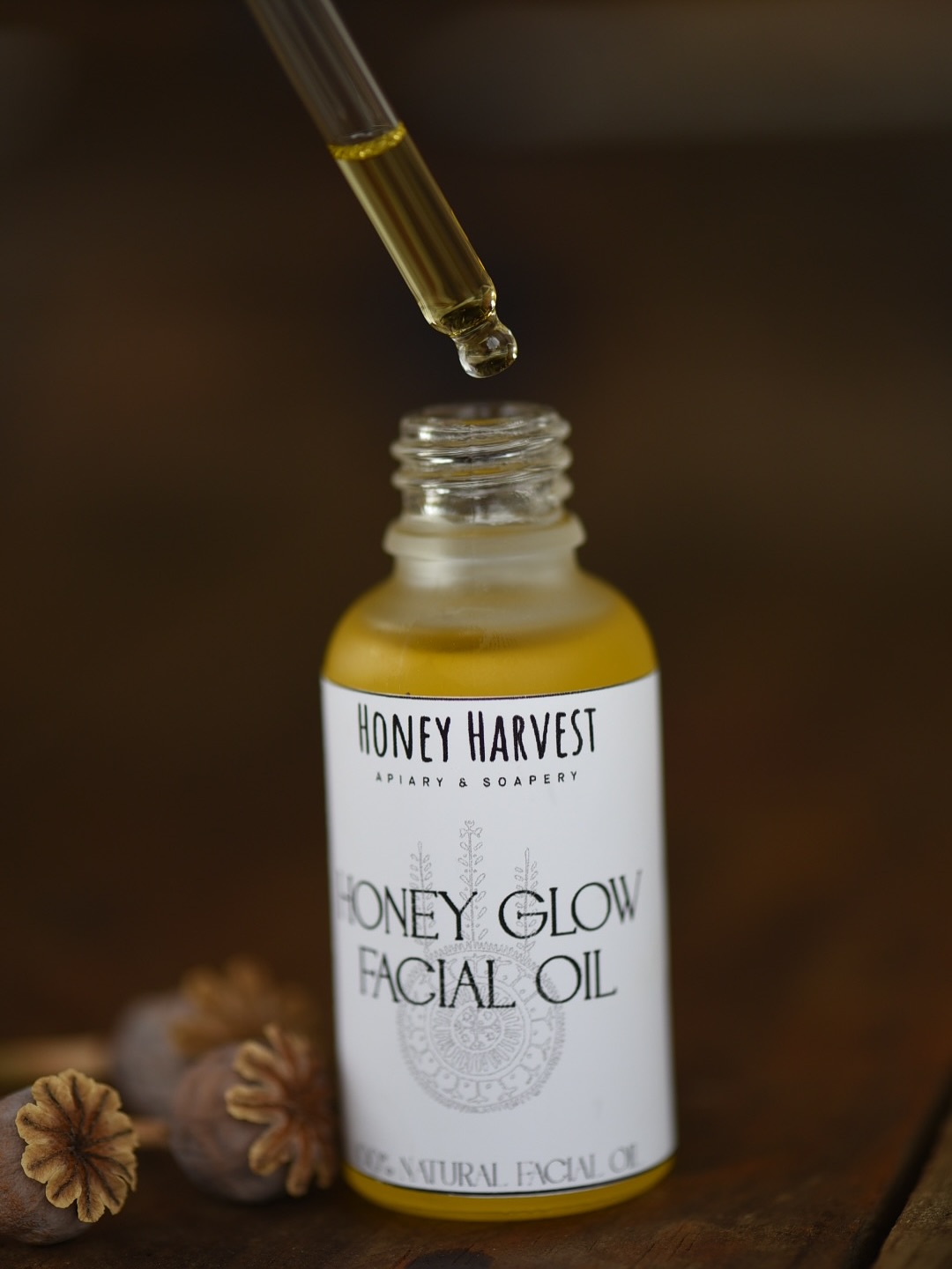 Sometimes your skin just needs a little hug. ✨
That’s what this face oil is about – keeping your skin soft, calm, and glowing without overcomplicating things.
It sinks in, feels light, and gives that healthy, fresh look we all love. 🌿💛
Check my website – two options waiting for you, simple & natural.
#facialoil #facecare #facecareroutine #care #skincare #natural #allnaturalskincare #irishmade #calendulafacialoil #calendula #goldendrop #honeyglow #glow