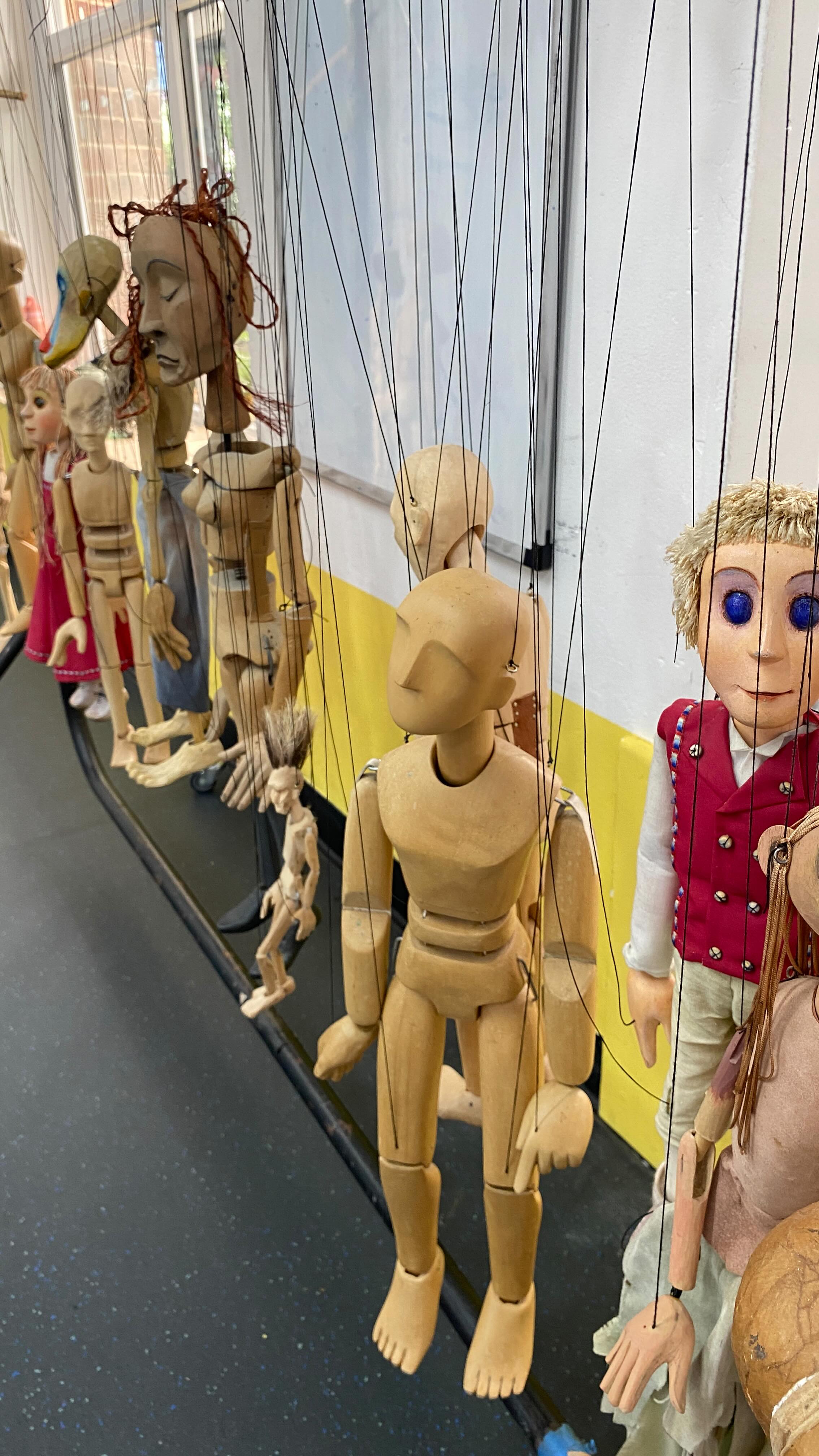 A lot of fun was had on our Performing with Marionettes Course at @littleangeltheatre.
#puppetry #puppet #puppets #marionette #marionetas