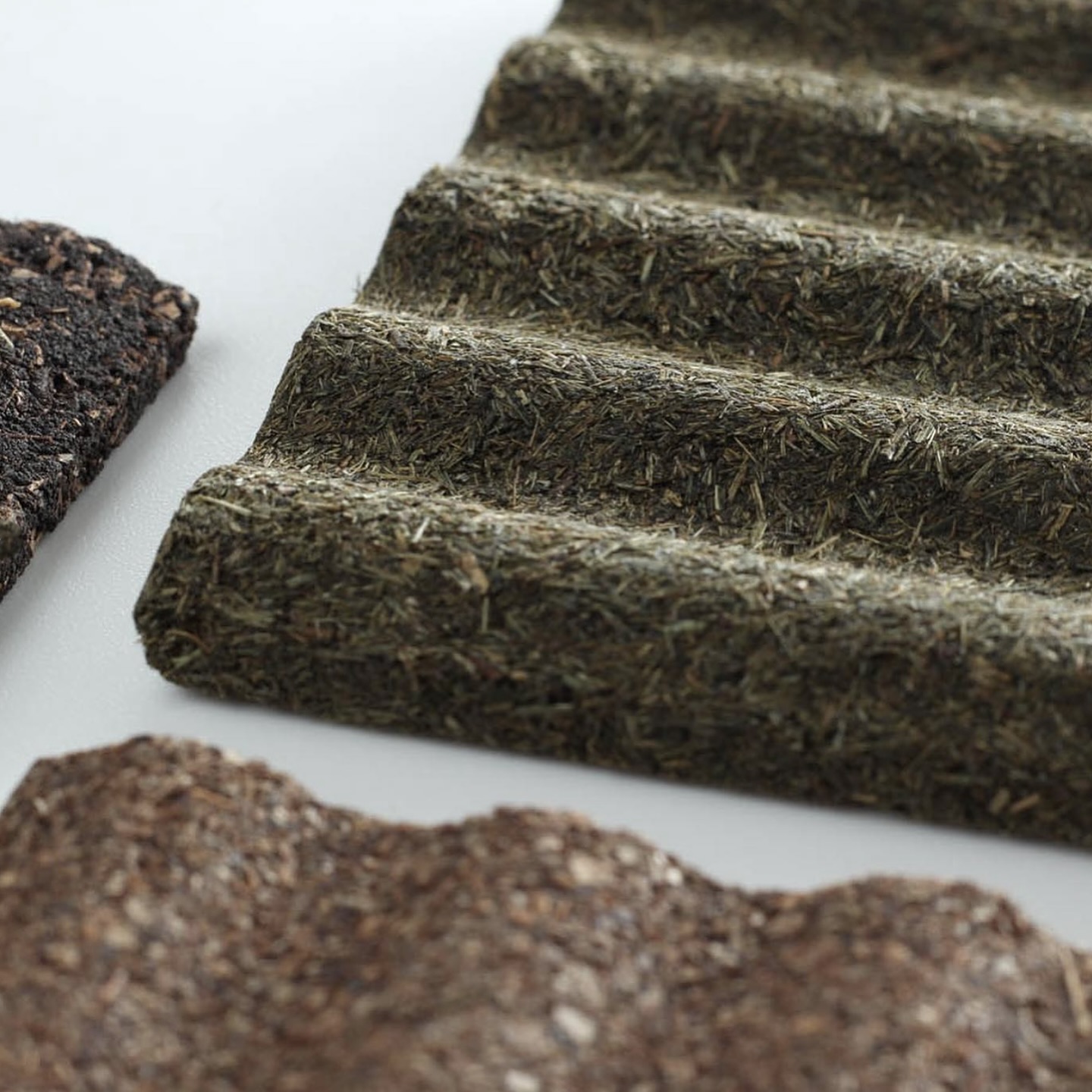 OTTAN develop durable and aesthetically pleasing bio-composite materials. They turn organic waste int high-end materials & surfaces for interiors.
Their solution address excessive consumption of natural raw materials, food wastes and deforestation.
They have an amazing & vast range of surfaces in beautiful textures, colours and translucences.
Their atelier includes 24 handmade materials across 3 categories, they also offer a custom service.
.
Ottan studio replaces traditional materials with bio based ones; from wood alternatives and cladding with acoustic properties using hazelnut shells. To frosted glass alternatives made with expired rice and lentils or stone or ceramic tile alternatives from compacted eggshells and pistachio shells. These materials can be used for anything from furniture, interiors, lighting, automotive and appliance.
@ottanmaterials #biomaterial #biobased #biobasedinterior #highendinteriors #highendfurniture #recycledmaterials #upcycledfurniture #architecturalmaterials #materiality #materialresearch #interiordesign #naturalmaterials #organicmaterials