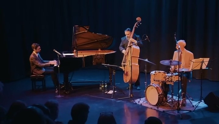 Thank you to Steve Brown and @calumgourlay for a great weekend in the South West - Dartmouth, Ashburton and Bristol.
Here are some snippets from our first night, courtesty of @nick_cleave.
The tour continues with a run of dates in Scotland in October. Dates in link in bio.