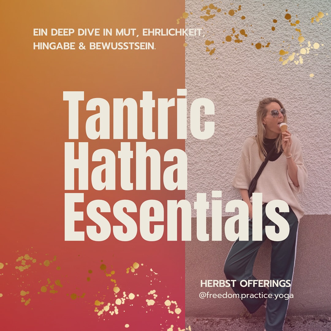Tantric Hatha Essentials – ein Deep Dive in Mut, Ehrlichkeit, Hingabe & Bewusstsein.
Wir sind so süchtig nach dem Suchen.
Nach Antworten. Nach Neuem.
Und gleichzeitig so süchtig nach Gewohnheit – nach dem Vertrauten, das uns nicht fordert.
Das Suchen fühlt sich leichter an, als wirklich still zu werden.
Doch genau das braucht es: innehalten, hinschauen, dranbleiben.
Eine Praxis, die dich trägt, zeigt sich erst in der Kontinuität.
Im Wiederholen.
Im immer wieder durchgehen.
Im echten Einlassen.
Wenn du dich darin üben möchtest, das Unbewusste zu sehen –
herauszufinden, wie du Yoga gerade praktizierst,
und ob es dich wirklich unterstützt –
dann lade ich dich ein, mit mir tiefer einzutauchen.
⸻
🍂 Tantric Hatha Essentials – Herbstzyklus
🔸 21.09. – 09:00 | PRÄSENZ ENTWICKELN
Deinen Geist kennenlernen & verstehen lernen. Essentials für Präsenz – und warum es wichtig ist, zwischen Denken & Beobachten zu unterscheiden.
🔸 12.10. – 17:00 | HINGABE ERFAHREN
Erforsche, was es heißt, dich ganz einzulassen. Deinen Bezug zu Leere & Fülle spüren.
🔸 02.11. – 10:00 | MUT ZUR TRANSFORMATION
Kali – der Mut, Schattenaspekte zu umarmen und darin Liebe & Annahme zu finden.
⸻
Was es von dir braucht?
🤍 Mut und Offenheit.
🤍 Und vor allem Prioritäten setzen und echte Hingabe.
Denn ohne Hingabe bleibt jede Technik nur Form.
Mit Hingabe wird sie zur Tür – zu dir selbst.
Are you in?
#tantrayoga #tantrichathayoga #tantricwayoflife
