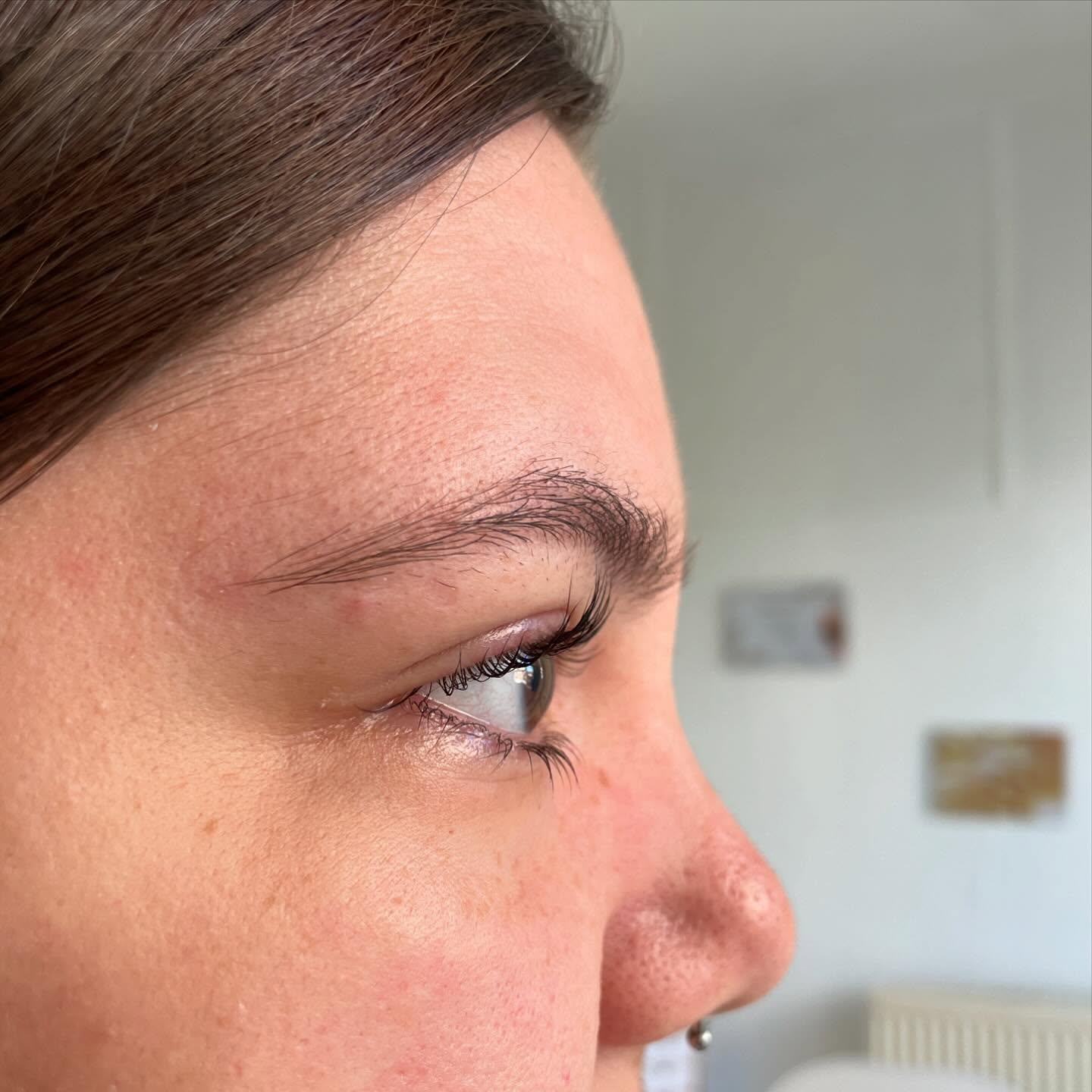 ✨ Lashlifting Magic ✨
Ganz ohne Extensions, nur deine eigenen Wimpern – aber mit Wow-Effekt! ☺️
Perfekt geschwungene, lange und natürliche Wimpern, die deinen Blick öffnen und strahlen lassen.
💆🏼♀️ Keine Mascara nötig
🌿 Natürlich & pflegend
⏳ Hält 6 bis 8 Wochen
Bei Interesse gerne melden oder ganz einfach über meine Website direkt ein Termin buchen.🥰
Ich freu mich auf dich!