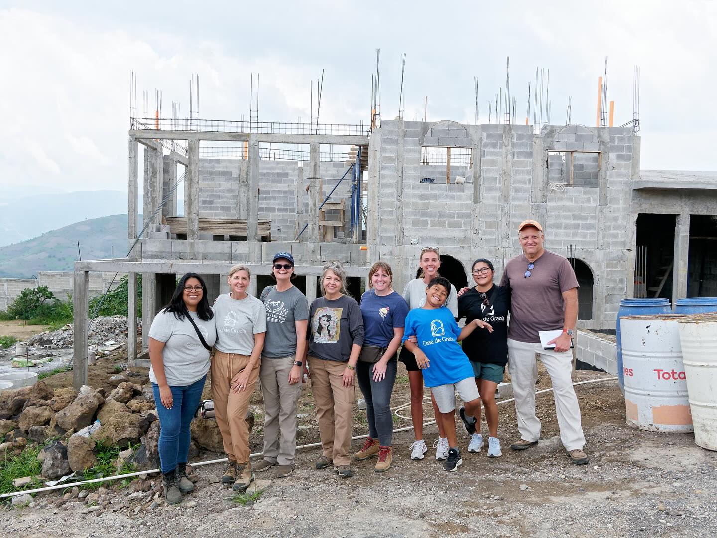 Visits that involve family members of our staff plus first time visitors to Casa de Gracia are extra meaningful 🤍 Thank You @athurber1125 for your intentionality in those you bring to come visit us. It was a really great day!