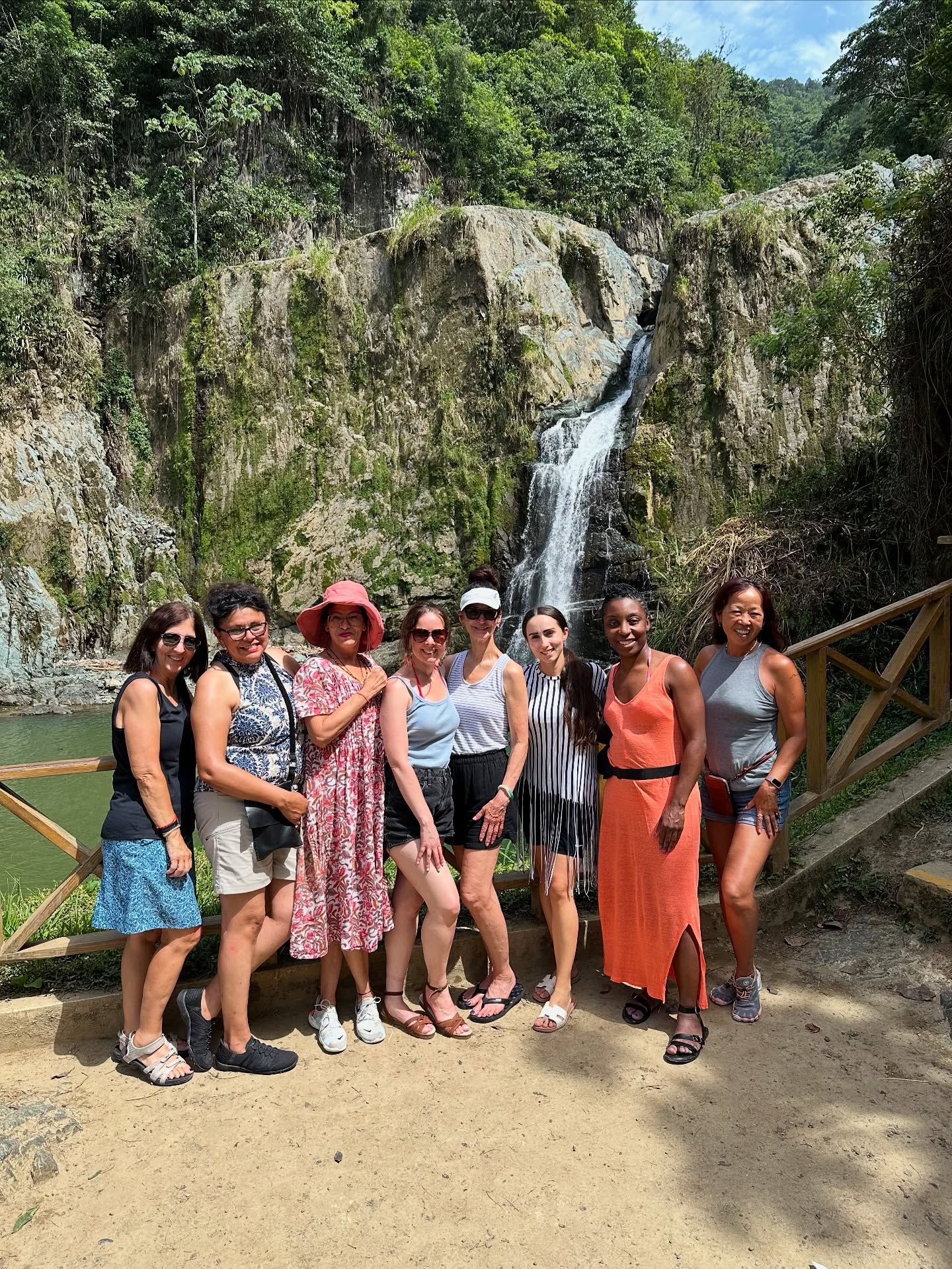 Do you know what else is so cool about BailaMar? Traveling together and exploring the most fantastic corners of the Dominican Republic.🇩🇴
The June ’25 group visited Santo Domingo🏛️, Jarabacoa⛰️, Puerto Plata🌊, and Cabarete🏖️ — each with its own unforgettable experiences.
✨A stunning waterfall and a refreshing dip in the river.
✨Colorful colonial streets and spectacular monuments.
✨A heartwarming meeting with the kids from the Bachata Academy.
✨Time with talented musicians who are shaping bachata history.
Want to join BailaMar Bachata Camp? We have four more tours to the Dominican Republic coming up:
📅 October 19 – November 2, 2025
📅 December 7 – 21, 2025
📅 February 21 – March 7, 2026
📅 June 27 – July 11, 2026
More details at BailaMar.com
———
#bachata #dominicanbachata #dancetour #bachataholidays
