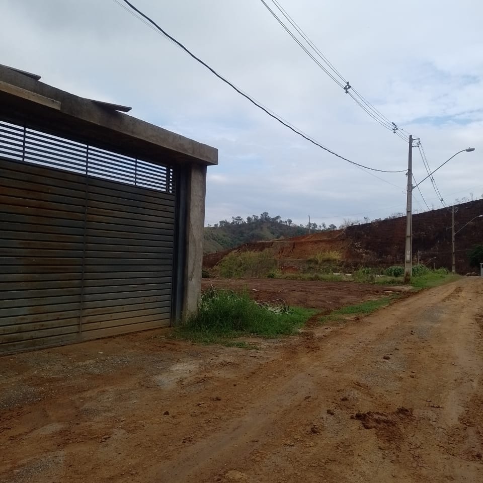 EXCELENTE TERRENO CONDOMÍNIO FECHADO NO PINHEIRINHO 1200M².
Terreno espetacular de 1.200 m² em condomínio fechado no Pinheirinho. Uma oportunidade única para construir a casa dos seus sonhos com total segurança e privacidade. Condomínio com infraestrutura completa e portaria 24 horas.
VAMOS AGENDAR UMA VISITA?