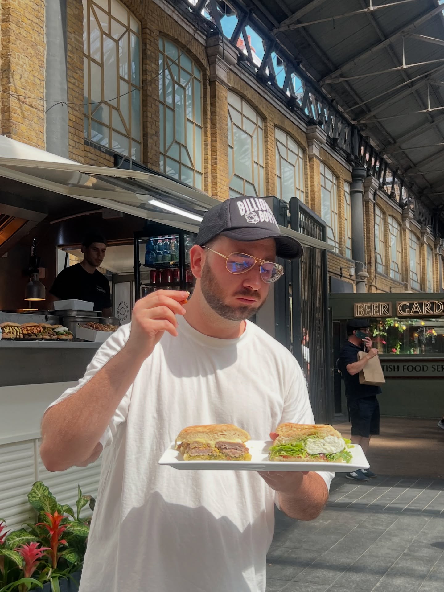 From Mamma with love 🤍💚❤️ Your smiles and happiness fill our hearts — grazie mille for being part of our big bites family.
#MammasGoodies #FeelGoodFood #BigBitesBigLove #SpitalfieldsMarket #FoodWithLove #GrazieMille #ItalianStreetFood