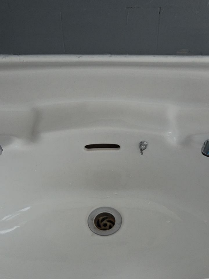 Hi all..this deep steam clean in leigh on sea.was a very tough job for the perfect team..please listen to the commentary for the info on work carried out.hope you all enjoy the results..for any queries..please DM or call/text 07969904180...perfection in our name. Perfection is our aim..
#prettyperfecthomeseevices #essexestateagent #essexcleaning #cleaning #essex #freshspaces #essexbusiness #essexlivingmagazine #carpetcleaning #carpetcleaning #benfleetessex #essexcleaningessex #rayleighessex #hockleyessex #leighonseaessexcleaning #leighonseaessex #hadleighessex #rochfordessex #laindonessex #Basildonessex #chalkwellessex #westcliffessex
@bearestateagents @haart_rayleighlettings @gilbertnroserayleigh @diggins_and_co_estate_agents#dog #dogrescue #southenddogs #rayleighdogs