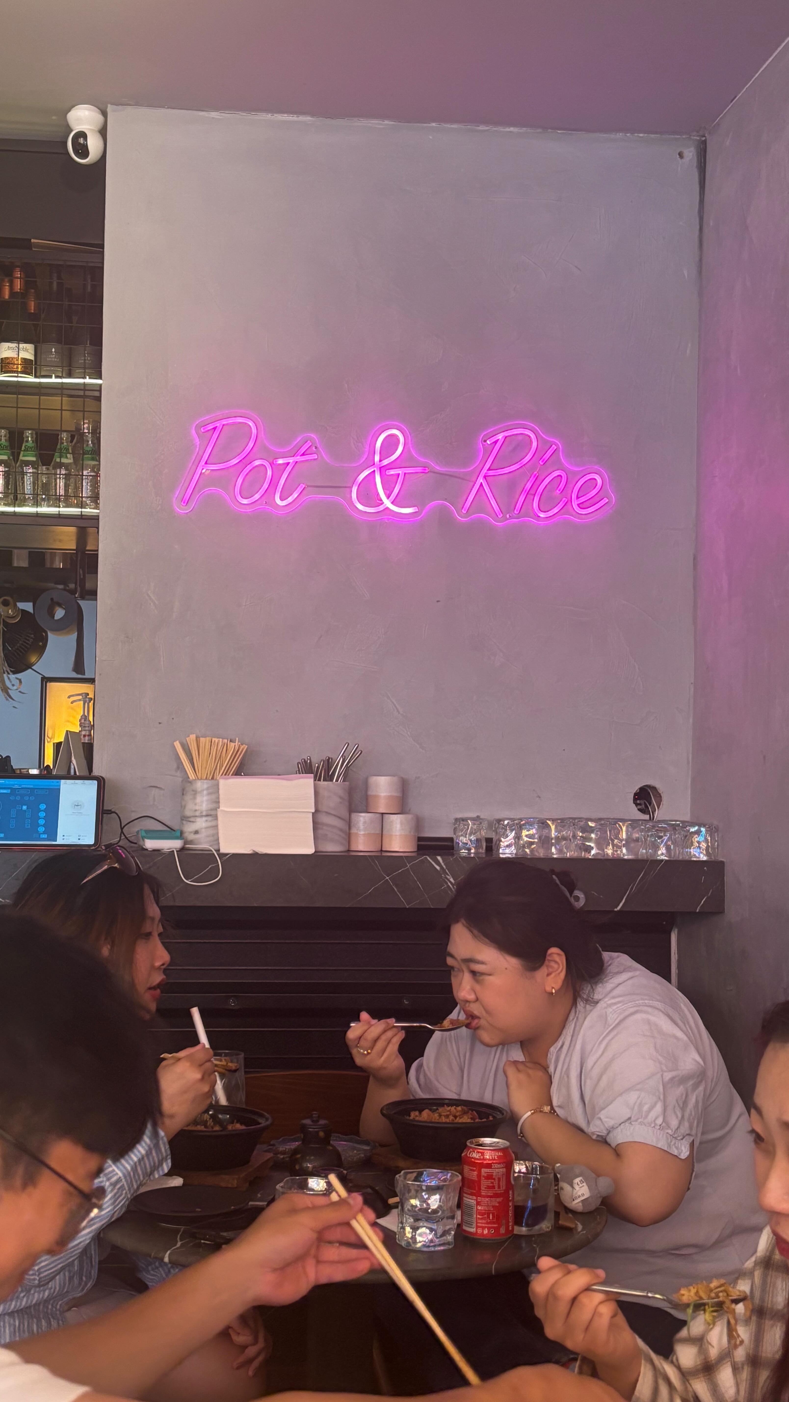 Welcome to our Pot & Rice Soho project — a bustling restaurant brought to life through a stunning new transformation. As leading experts in interior and shopfront design, we create spaces that seamlessly blend functionality, identity, and aesthetic! ✨
#PotAndRice #SohoLondon #RestaurantDesign #InteriorTransformation #RetailAndDesignExperts #LondonRestaurants #HospitalityDesign #DesignExcellence #RestaurantInteriors #SohoEats