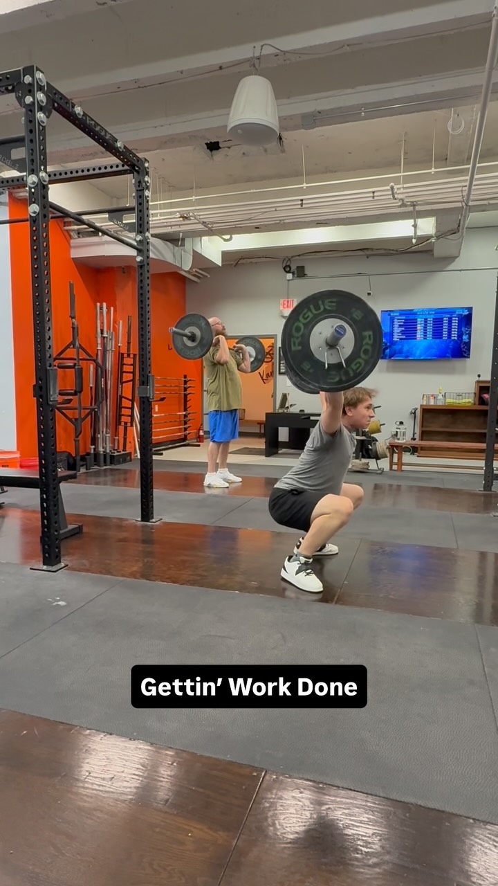 Gettin work done at the new gym! Come check us out, DM for details! New things coming, Big things coming!
Stronger Every Day!
.
.
.
.
.
@bodyfitkansascity
#weightlifting #strongereveryday💪 #boom #kansascity #usaweightlifting #olympiclifting #progress #beastmode #training #kc