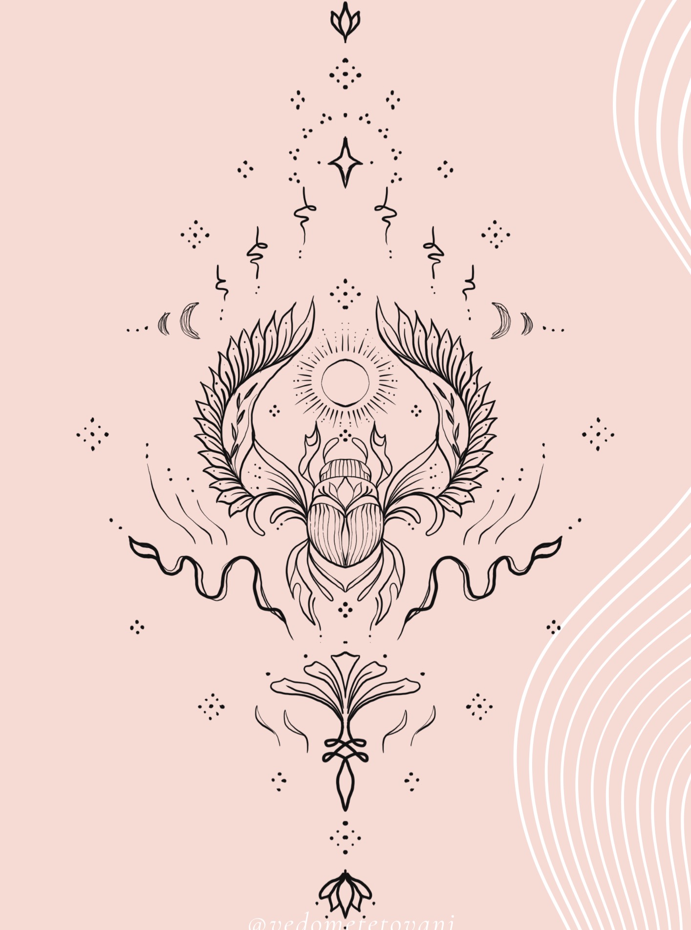 Nový koncept/návrh na tetování, které bych ráda tetovala s posvátným skarabem - symbolem hluboké transformace a znovuzrození. Tento design propojuje egyptskou symboliku s kosmickými prvky.
Skarab s křídly a slunečním diskem nese energii duchovní evoluce a ochrany. Pro svého nositele přináší témata vnitřní síly, schopnosti překonat překážky a vytvořit něco nového z toho, co už bylo. Symbolizuje cyklus smrti a znovuzrození, podobně jako skarab valí svou kuličku, ze které se rodí nový život.
Lunární fáze a kosmické prvky kolem skaraba rozšiřují jeho symboliku o propojení s univerzálními cykly a rytmy. Toto tetování je ideální pro někoho, kdo prochází významnou životní transformací nebo hledá talisman na své životní cestě. Umístění předloktí, paže nebo záda. Pro více informací o motivu napiš zprávu nebo mail ❤️. #vedometetovani