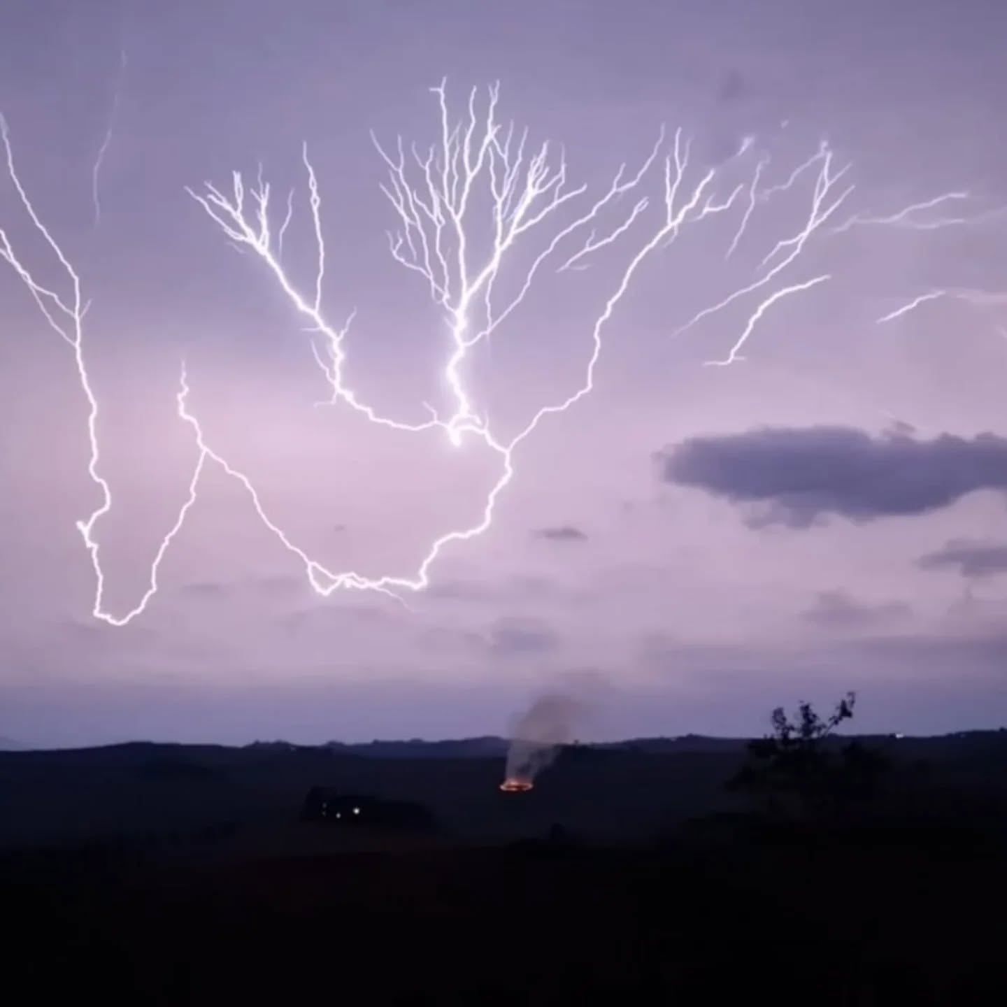 Yesterday´s impressive thunderstorm. Lightning struck a field and started a fire.
#thunderstorm #lightning #lightningstrike #naturespower