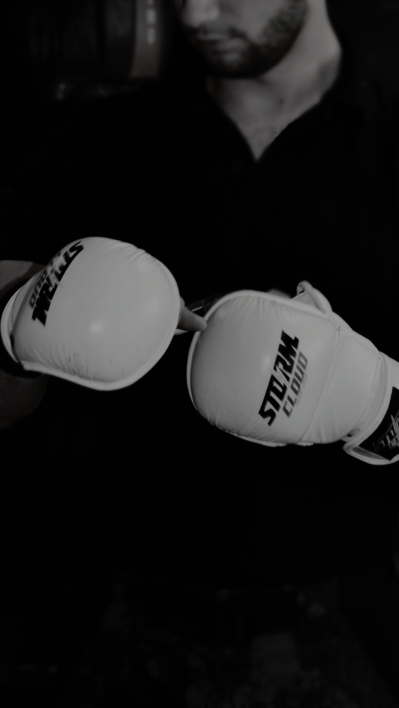 Sport, dyscyplina, pasja - Wejdźcie do świata KRAV MAGA🔥
SELFFORCE CENTER to miejsce, gdzie siła i rozwój spotyka się z profesjonalizmem i świetną atmosferą👋
Co oferujemy?
✔️Treningi grupowe
✔️Treningi indywidualne
✔️Szkolenia specjalistyczne
U nas każdy znajdzie coś dla siebie - niezależnie, czy zaczynasz swoją przygodę, czy szukasz miejsca, by wskoczyć na wyższy poziom!
👉 Zapraszamy na zajęcia, przyjdź, poznaj naszą społeczność
#kravmaga #warszawa #zajęcia #sport #trening #obrona #siła #bezpieczeństwo #dyscyplina #samoobrona