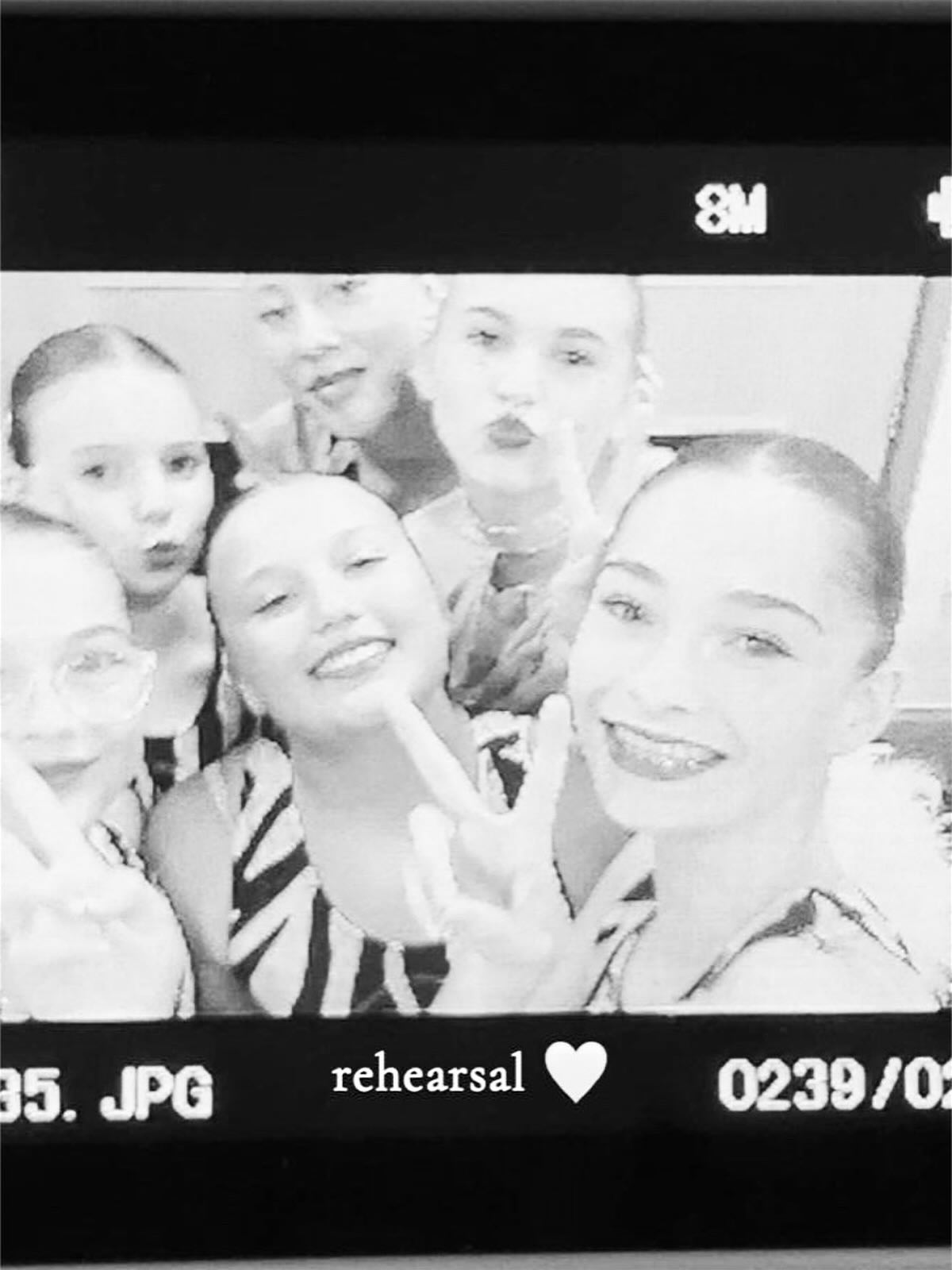 Upmost respect for these girls, they always make every show special 🖤🪩