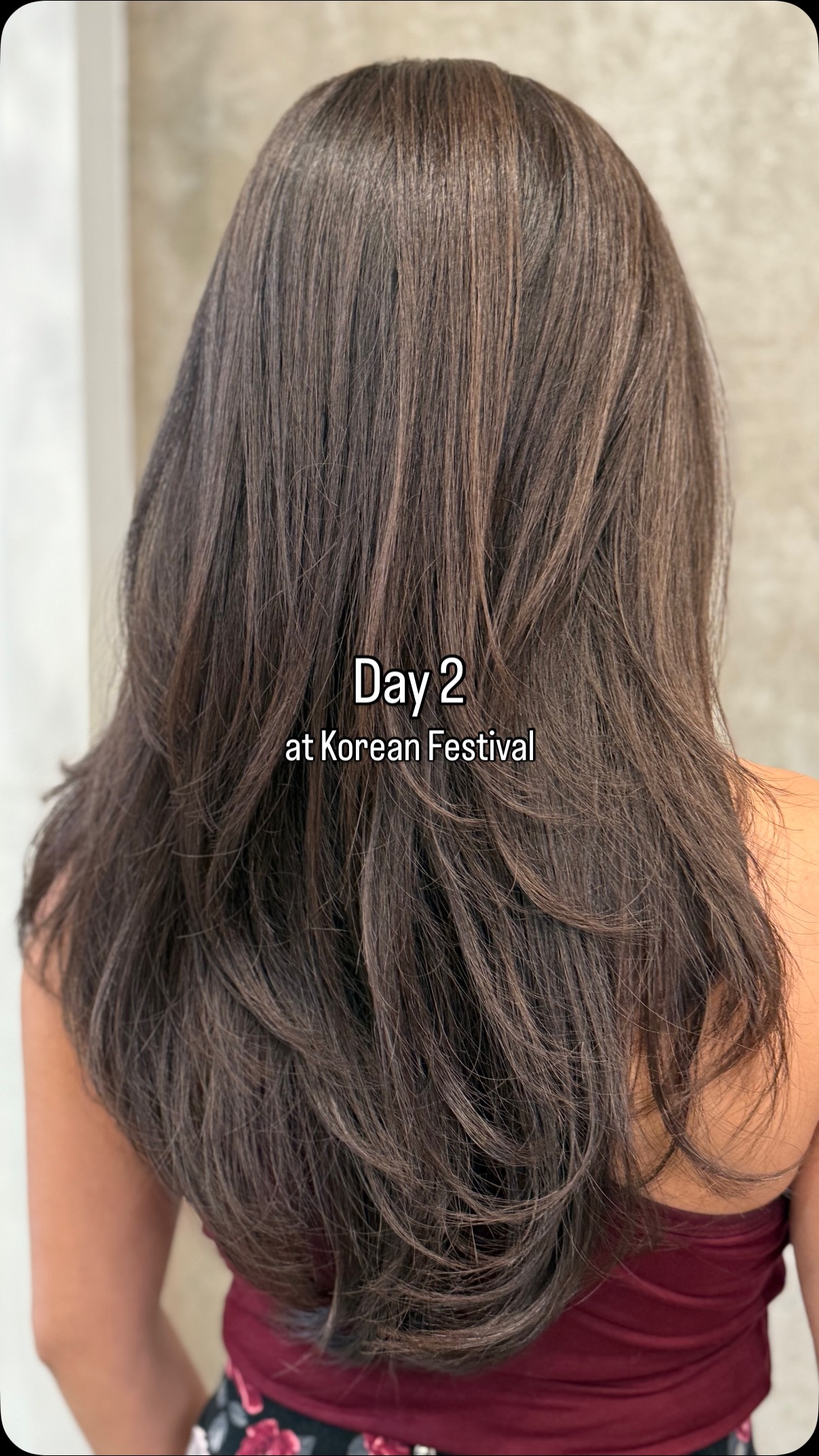 Over the weekend, I did mini personal color tests for so many of you, and these were the Top 3 comments I heard most:
1️⃣ “I’ve never worn this color, but it actually looks great on me!”
💬 My thoughts: Exactly! We often stick to colors we’re familiar with, but trying something new can lead to such fun discoveries.
2️⃣ “It’s nice to see — even just a glimpse — of what colors suit me best.”
💬 My thoughts: Side-by-side comparisons make it both fun and helpful.
3️⃣ “Wow, I’ve never seen hair swatches like these before!”
💬 My thoughts: Thank you for noticing! I designed and handmade these large swatches so you can really picture yourself with that hair color. The collection will keep growing!
During those two unforgettable days at the Korean Festival, I had such a great time meeting everyone who stopped by my booth — thank you for your warm smiles, curiosity, and questions. 💛
Which comment do you relate to most?
Or do you have any other comments?
Tell me below! 👇
@hairbyjenny_choi @calgary_korean_association
#KoreanFestival2025 #EventRecap #ColorAnalysis #MiniTest #CalgaryPersonalColor #YYCBeauty #CalgaryHairstylist #FlowWithJenny