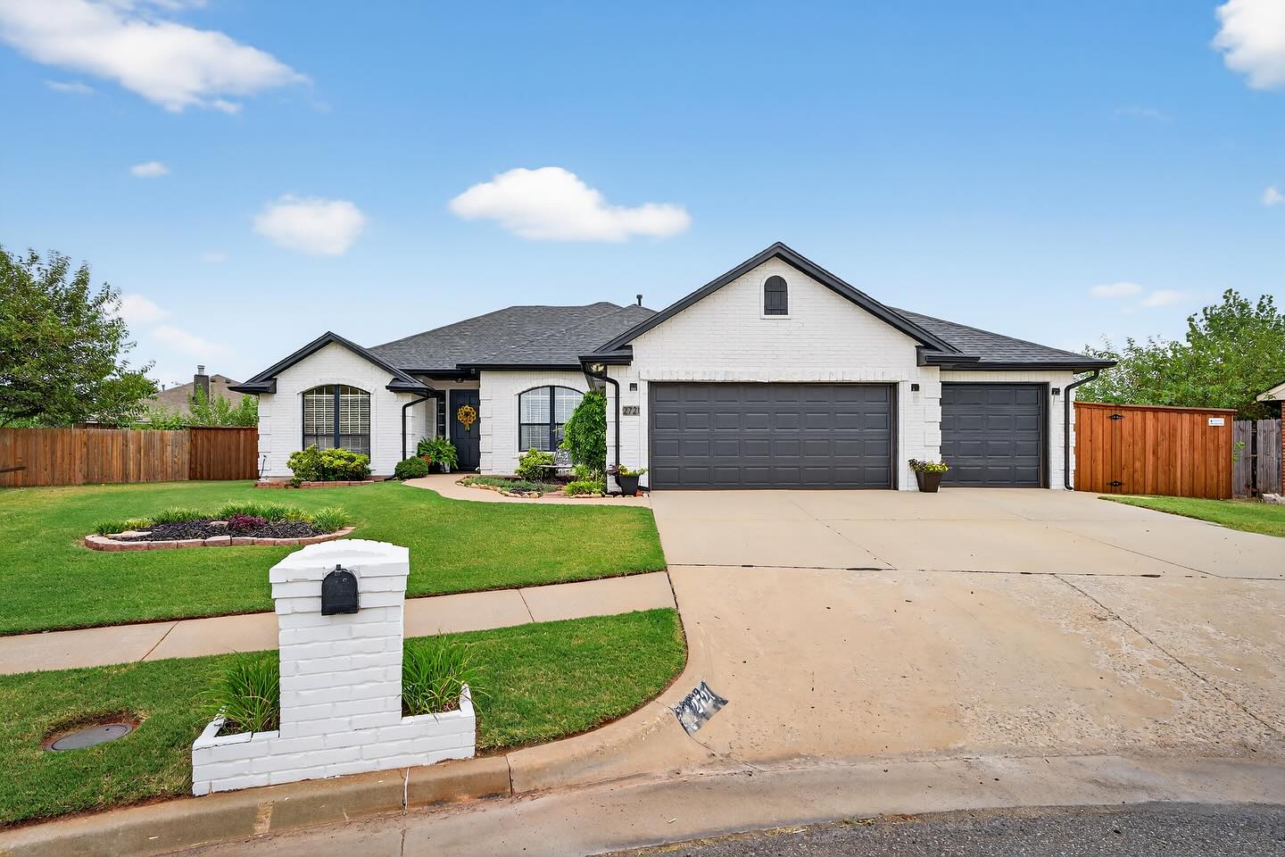 Your listing deserves more than just quick snapshots. 📸 High-quality photography can make the difference between scrolling past and scheduling a showing.
This property showcases exactly why professional photos matter:
✔️ Bright + inviting interiors
✔️ Eye-catching curb appeal
✔️ A backyard oasis buyers dream of. #realestate #realtor #realestatephotography #realestatemedia #okc #okcrealestate