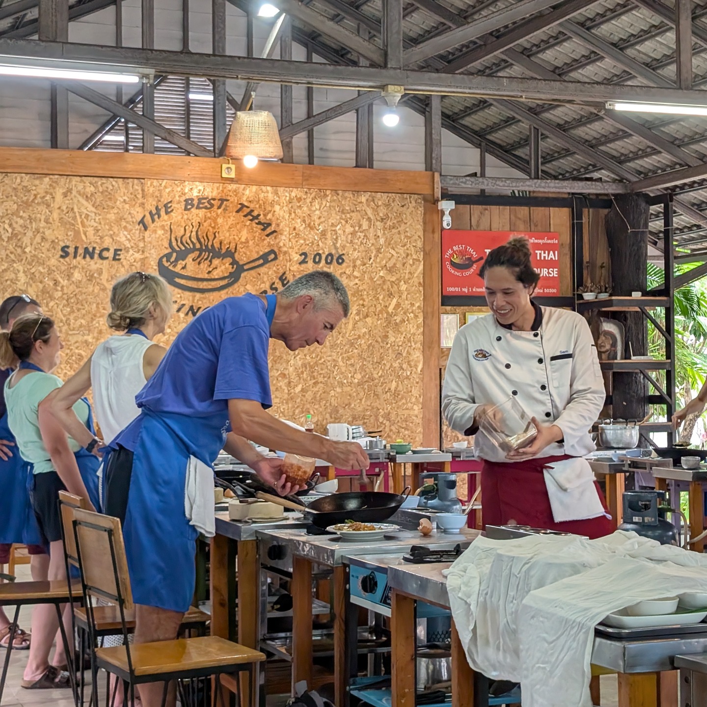 So much joy in our kitchen today! Nothing makes me happier than seeing our students create these beautiful, delicious dishes.
#chiangmaicookingclass #thaifood #cookingclasses #happystudents #farmtotable
