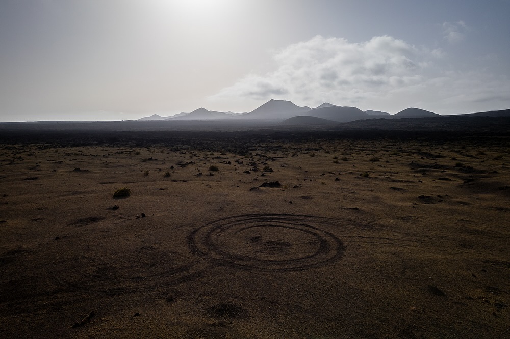 Walking on a moon 🌒 #lanzarote🌵 #volcanoes
