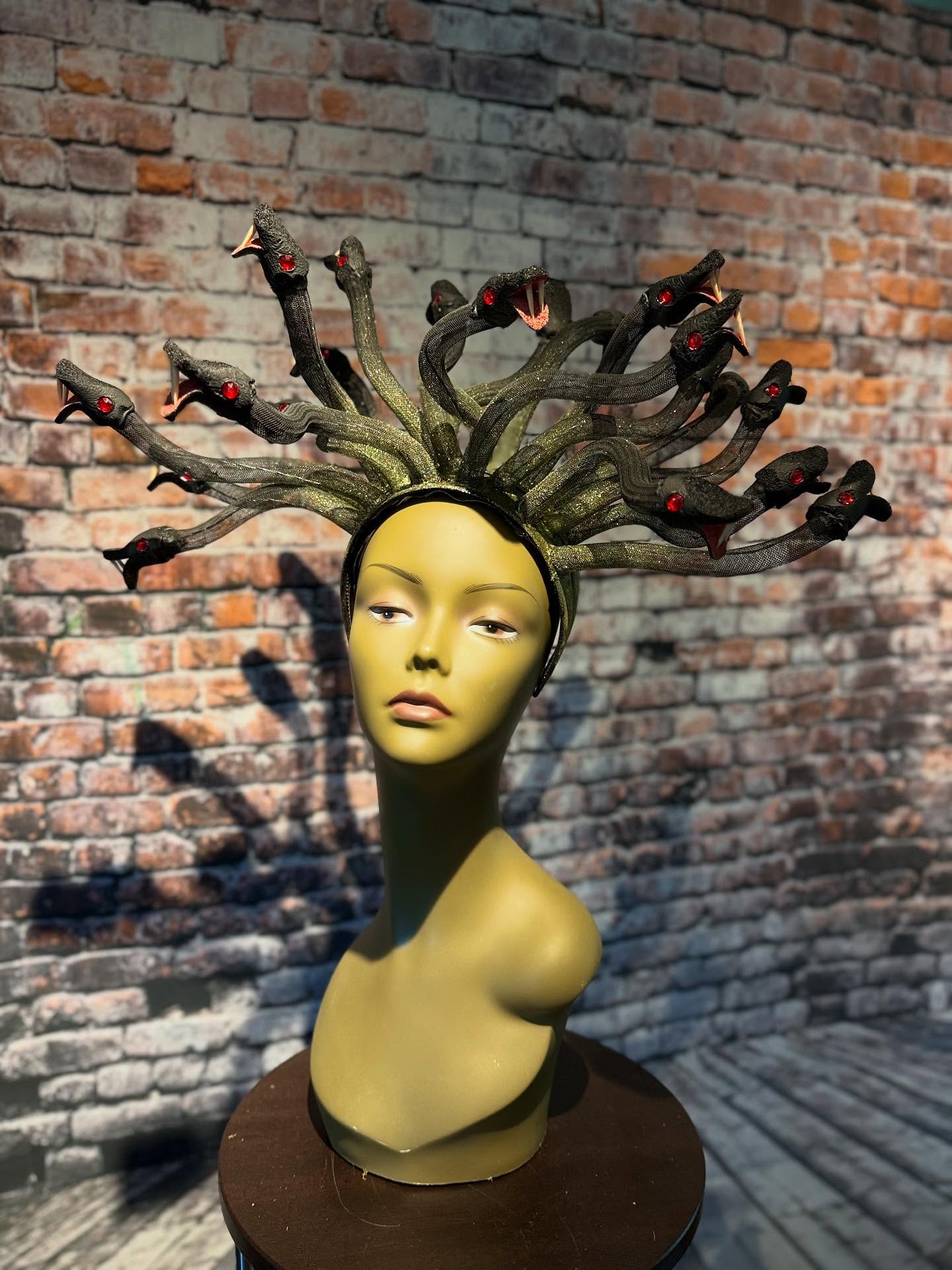 SOLD MEDUSA Green and Black with red eyes headdress
#medusa #medusaheaddress #hybrid #medusavenusflytrap
#venusflytrap #venusflytrapheaddress
#medusaheadpiece #medusacosplay #medusacostume #snake #snakes #snakeheaddress #snakeheadpiece #headdress #wearableart #headpiece #gorgon #medusagorgon #priestess
#greekmythology #Stheno #Euryale #versace #mythology #chicagoartist