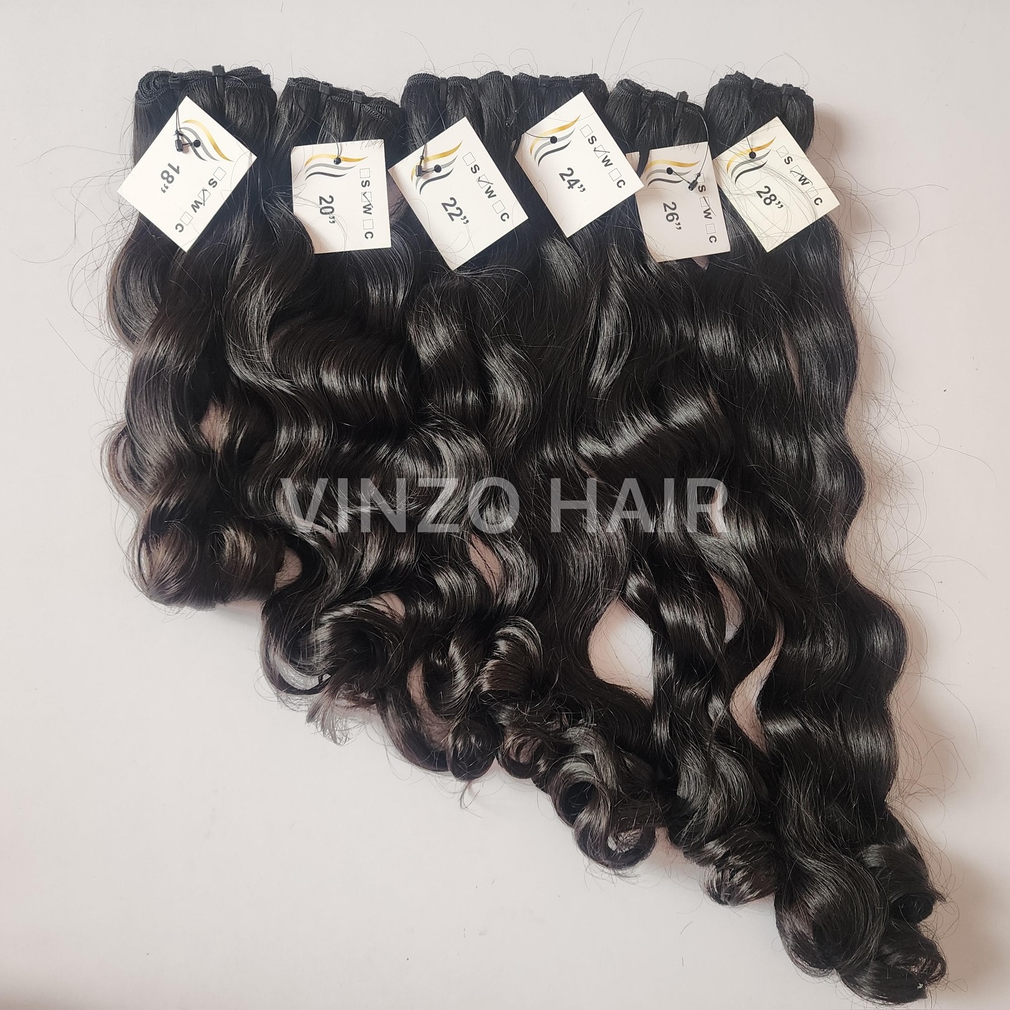 Single Donor, Full Drawn, Raw Wavy Hair Bundles! Soft, silky and luscious waves 😍
#vinzohair #singledonorhair #fulldrawnhair #rawhair #rawhairvendor #rawhairextensions #rawhairbundles #rawhairwholesale #rawhairvendors #rawhairs