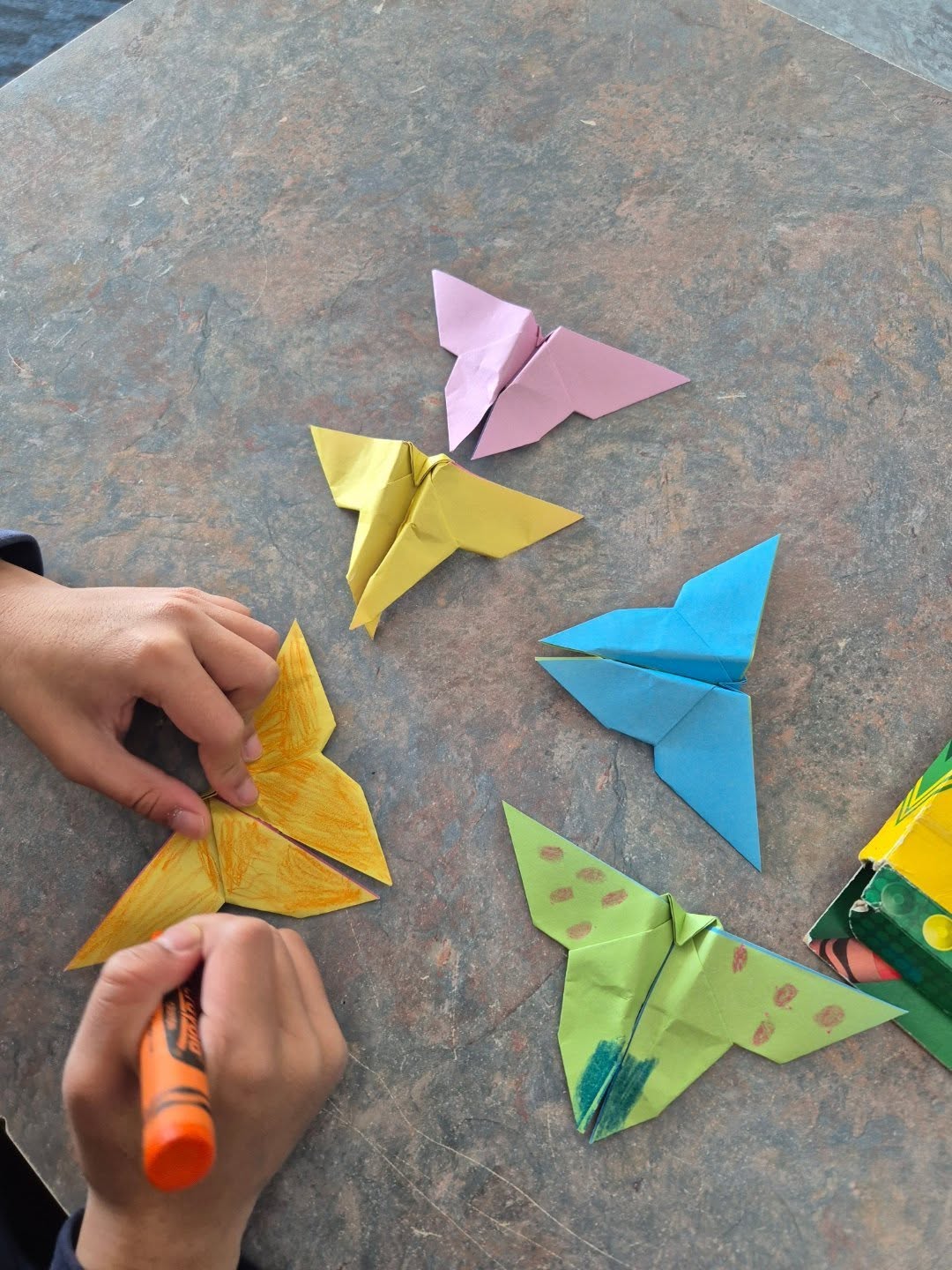 Butterfly origami 🦋 may look like a simple craft, but it’s a powerful tool in occupational therapy sessions.
This activity supports executive functioning and cognitive skills, including:
✅ Initiating and sequencing steps
✅ Following and remembering instructions
✅ Problem solving and decision making
✅ Building resilience and asking for help when needed
It also strengthens psychosocial skills and self-identity, giving children opportunities to experience success, creativity, and confidence.
Using meaningful activities like origami helps promote independence, participation, and growth in everyday life. 💜
#OccupationalTherapy #ExecutiveFunctioning #CognitiveSkills #PsychosocialDevelopment #ChildDevelopment #NDIS #OTInAction #TherapyThroughPlay #BuildingIndependence #otaustralia