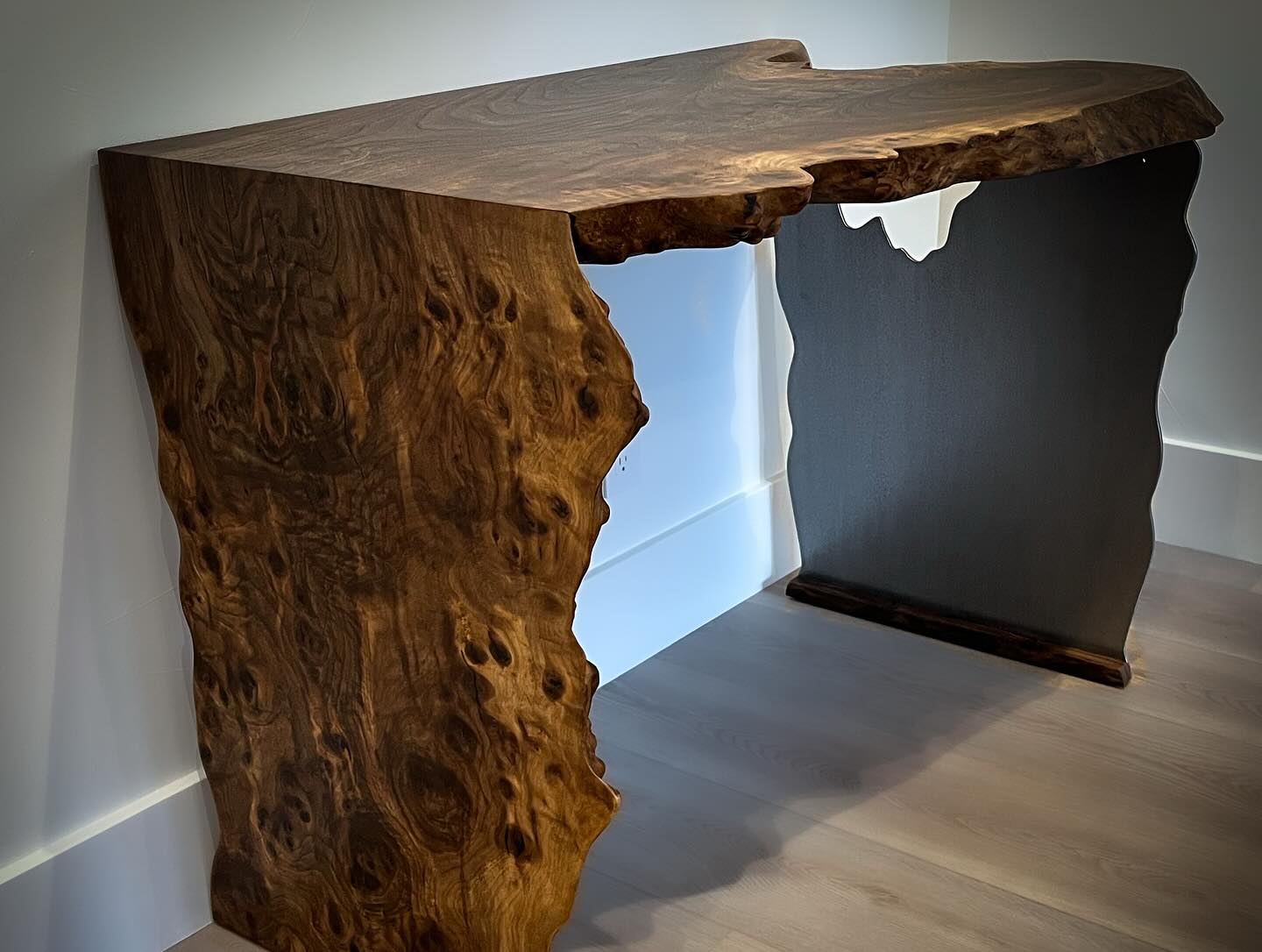 Walnut Burl Waterfall Bath Vanity…
Curvy & rich petite vanity table for a gorgeous Incline Village Tahoe home. The smooth continuous edge is matched with a 1/4” thick steel leg - laser cut to match the organic form of the top. I wish the pictures showed its beauty. I didn’t get a chance to see it completely installed in the house yet. I’ll have some pictures to show when I get back up there.
I’ll be showing several pieces at the @rtiashow this September. Please stop by and say hello!
…
DM me if you’re interested in a piece similar to this beautiful treasure.
#StumpfWoodworks #MakeGaragesDirtyAgain #TreeToTable #Lacquer4ever #LiveEdge #Urbanwood #HandcraftedFurniture #SustainableFurniture #NevadaArt #LiveEdgeFurniture #RusticModern #Woodworking #Handmade #RenoMade #MountainModern #MadeInReno #BespokeFurniture
Sustainably harvested fine furniture from the beautiful Lake Tahoe basin
