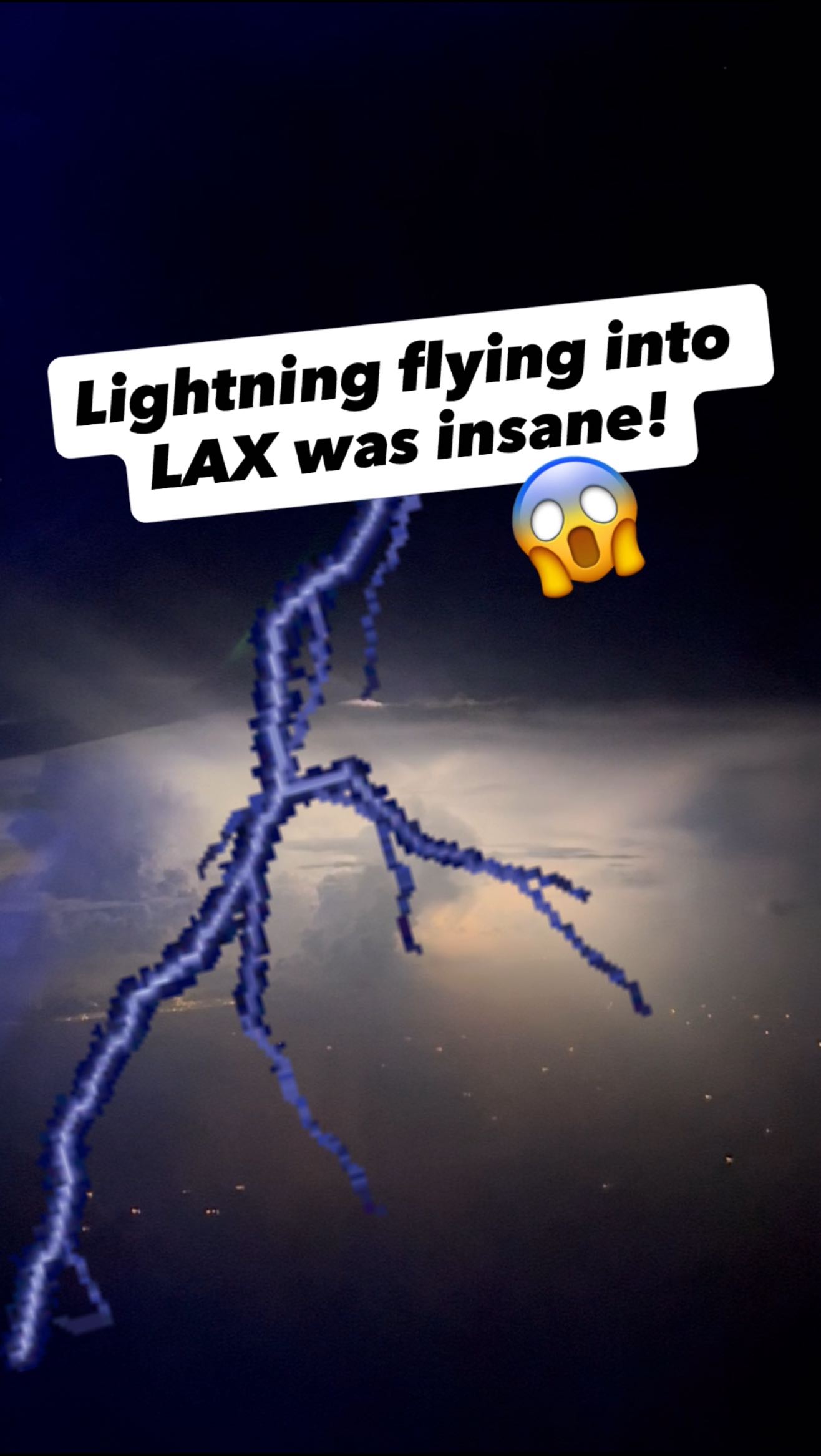 Is this normal?? Flying into LAX last night was insane! Nature put on a show! (sound fx added!) 🤫⚡️#lightning #lightshow #nature #losangeles #insane