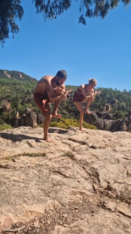 YOGA SMOOTH FLOW by OZÂME 🤎
Nous avons hâte de vous retrouver dès la rentrée pour traverser les saisons.
Au rythme de nos flows mélangeant mobilité, force, équilibre et sentiment de liberté.
Ils sont préparées avec Amour & Beauté.
Votre premier cours est offert en septembre si vous souhaitez commencer une nouvelle relation avec votre corps et votre environnement.
On vous embrasse chaleureusement depuis les roches brûlantes sous nos pieds.
Marine & Jérémy
#yogaflow
#yoganancy
#ozamestudio