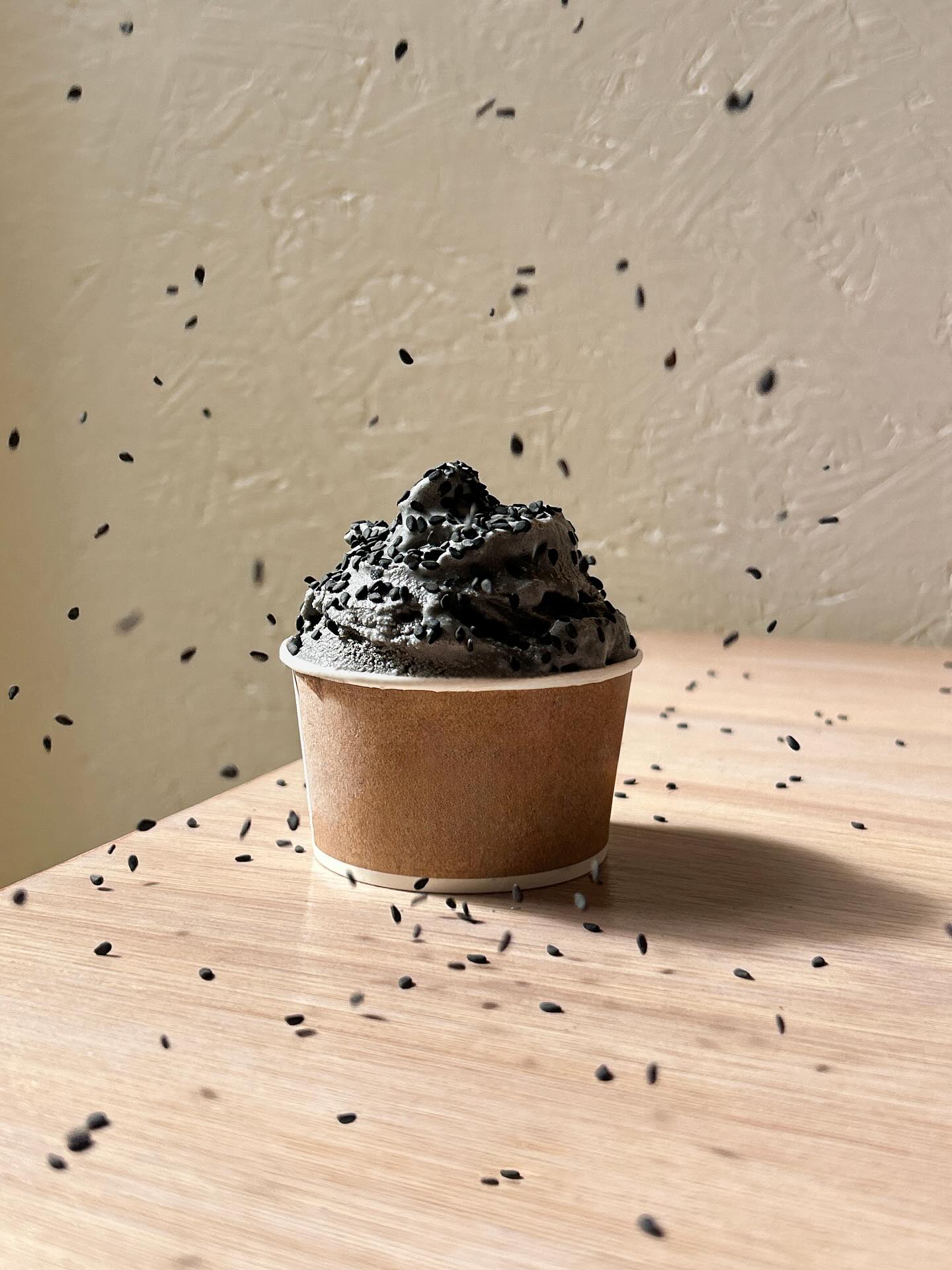 Black Sesame available now at both of our locations 🐨🍦 @koalabrixton
#londonicecream #hernehill #brockwellpark #SW2 #SE24 #hernehillmarket #brixton #london #blacksesame