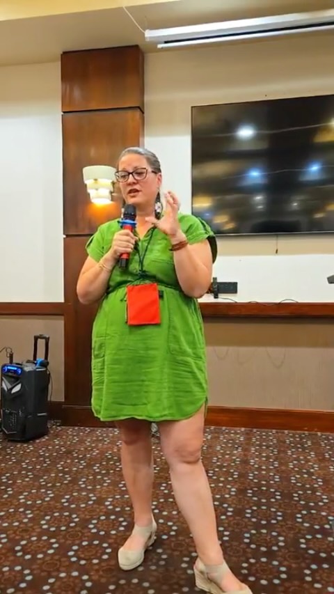 Julie Estrella - Kampmeeting 2025