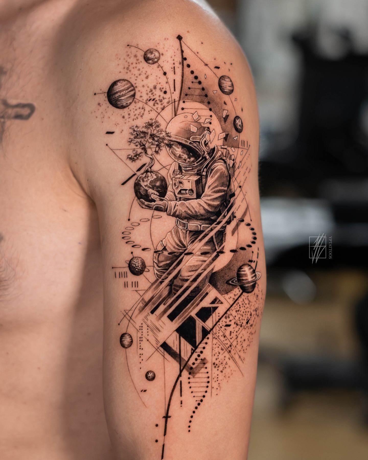 Between stardust and soil, we trace the same patternsālife emerging from the cosmos, bound by both mystery and design.
It was a privilege to give form to this project. Within its complexity lies a dialogue of ideas, each thread weaving into a larger truth. Thank you for trusting me to bring what once existed only in possibility into reality.
Books are open, for those interested in starting a project of their own please reach out via email.
PETER / YPTATTOOS
#tattoo #fineline #realism #tattootoronto #geometric #contemporary #microrealism #lamanigancetoronto #space #cosmos #narritive