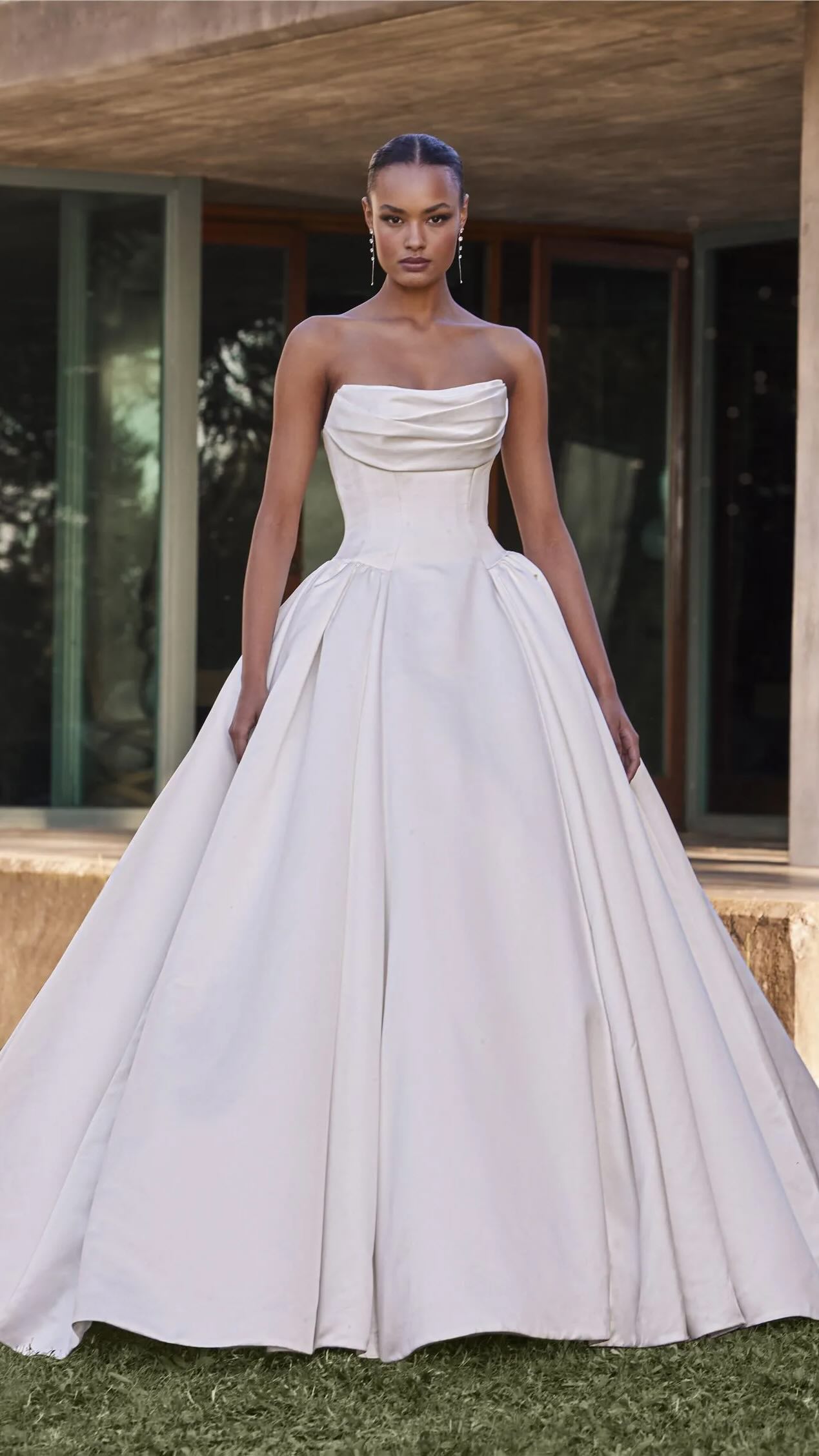 She’s here!
Cillian from @pronovias is unboxed, steamed and on the rails ready to find her dream match.
Book your appointment now to come and try her on 💗
•
•
•
•
•
#pronovias #pronoviasbride #bride #wesdinginspo #weddingdress #24caratgold #labubu