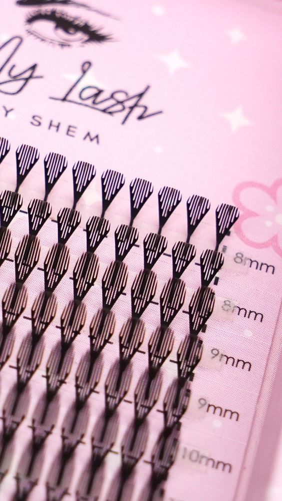 🚨✨ NEW DROP — LIMITED STOCK ✨🚨
Anime lash lovers… this one’s for you 💖👀
Our brand new Laser-Printed Anime Style Lash Trays are finally HERE — perfect for creating manga-inspired spiked designs with sharp definition or soft, feathered styles for that dreamy, fluttery finish 🌸.
Why everyone’s obsessed:
💗 Pre-made, symmetrical spikes — no more hand-making them
💗 Ultra-soft, lightweight fibers for all-day comfort
💗 Long-lasting curl retention 💫
💗 Foil-backed strips for clean, mess-free removal
💗 16 full rows = endless creative sets
From bold, wide-eyed manga looks to airy layered lashes, these trays make it effortless to give your clients the trending styles they can’t stop asking for 😍.
⚡ First drop = limited quantity. Once they’re gone, they’re gone.
🛒 Shop now at www.kissmylash.shop before they sell out!
#NEWDrop #AnimeLashes #MangaLashes #KissMyLash #LashSupplies #LashTechLife #LashExtensions