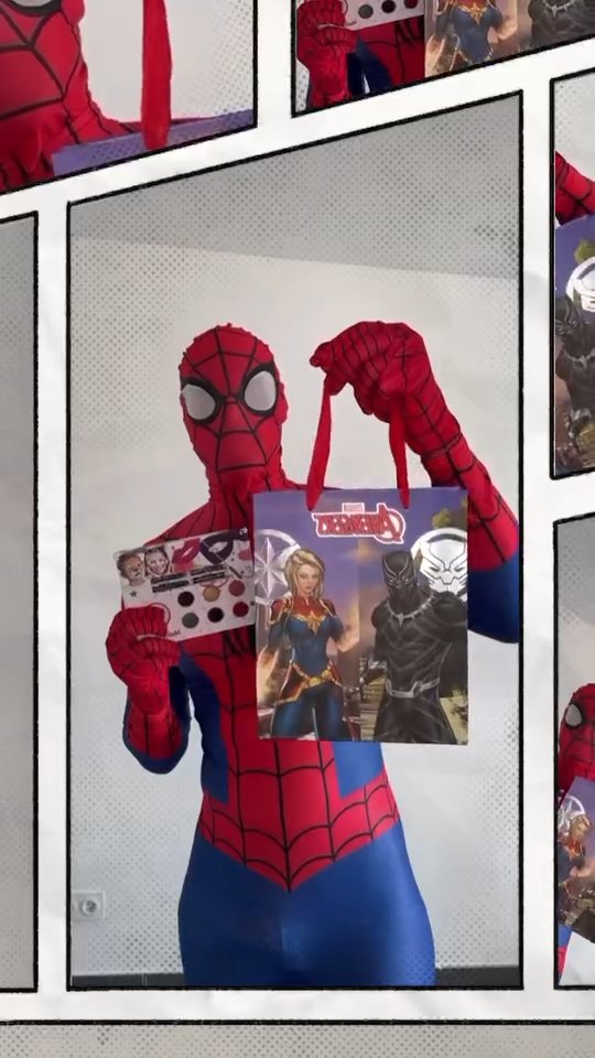 Quel petit garçon n'as jamais rêver de voir débarquer son super-héros préféré chez lui 😍🫢🦸♂️? Chez Surprise Magique aucun rêve n'est irréalisable, Spiderman vient en personne pendant 2h en tête à tête avec votre enfant et lui propose pleins d'activités : Coloriage, maquillage, acrobaties et danse de super-héros ! Mais aussi quinze, lecture d'histoires... un vrai moment privilégié dont il se souviendra toute sa vie 🙏✨️🥰 Prêt à faire la meilleure surprise de sa vie à votre enfant ?
#spiderman #spidermancomics #spideyetsesamis #spideycosplay #spidermanhomecoming #spidermancosplay #animationadomicile #animation #idf #enfant #anniversaire #superheros #anniversairesuperhéros #surprisemagique #anniversairesurprise