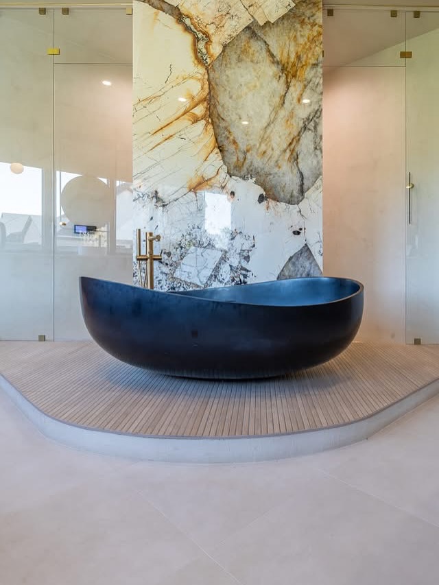 A few of our favorite spaces 😍 Which is your favorite?
Builder: @sharkeycustomhomes
Subdivision: @sedonalubbock
Photographer: @ashleyadamsmedia
Lubbock Custom Home | 202 3 Lubbock Parade of Homes | Lubbock Parade of Homes | Architectural Inspiration | Interior Design | Lubbock Home Design | West Texas Home
#pddtexas #lubbockparadeofhomes #lubbockparade #2023lubbockparade #lubbockhome #westtexashome #customhome #lubbocktexas #ashleyadamsmedia