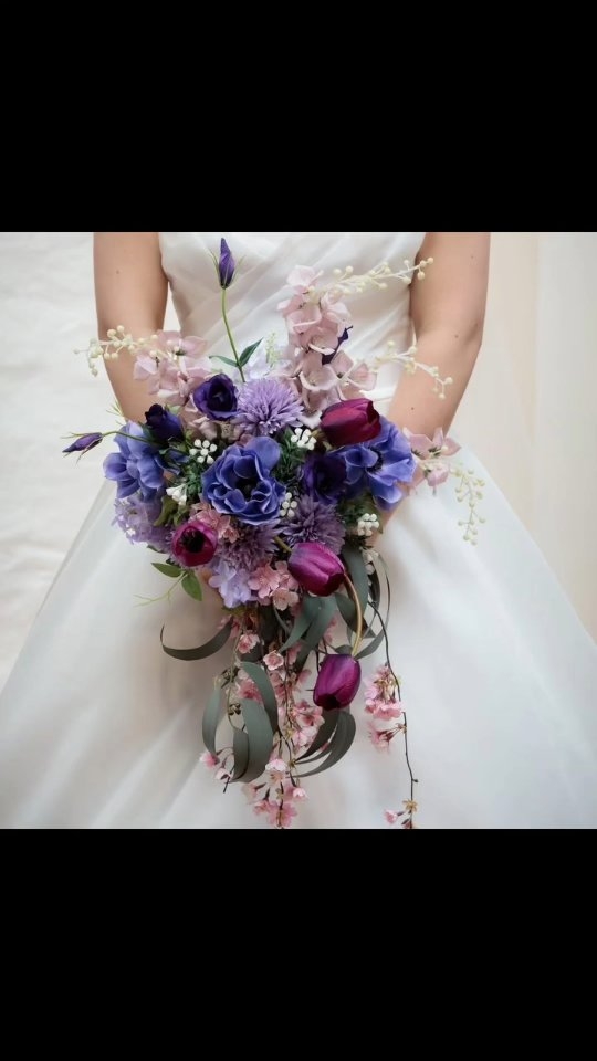 Some designs stay with you forever, and this bouquet will always have my heart 🤍💜💚 – timeless, full of detail, and created with so much love.
💌 DM me if you’d love a bouquet just as unforgettable.
#weddingflowersmelbourne #melbourneweddingflowers #victorianweddingflowers #bridalbouquetinspo #weddingfloristmelbourne #fauxweddingflowers #melbourneweddings #bridalflowersmelbourne #weddingflowerdesign #weddingflowersaustralia #fauxflowersaustralia #ceremonyflowersmelbourne #weddingstylingvictoria #bridebouquet #eventfloristmelbourne #timelessbouquet #weddingfloralideas #customweddingflowers #weddingdecorideas