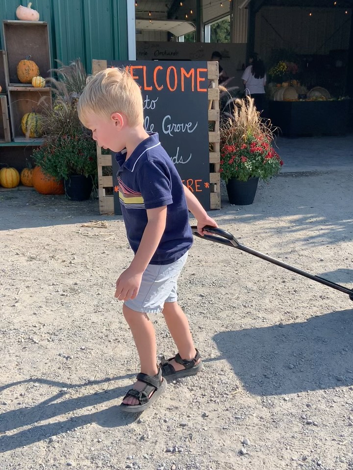 A Sunday Well Spent (in #Clarington )
1. Check out @maplegroveorchards They are a family-owned farm celebrating a Customer Appreciate Day 10-3pm that’s definitely going to be great! Check out their page for more details! 🚜🌾
2. Grab a slice at @goodfellas_pizzeria Local and delicious!🍕
3. Head over to my open house at 36-2800 Courtice Road, 2-4pm where you’ll fall in love with a lovely 3 bedroom, 3 bathroom condo townhome❤️🏡
4. Take a stroll around my listing’s neighbourhood and find peace walking the Millennium Trail, listening to the babbling brook, and stubbing upon the Courtice Community complex - can you believe you could live that close? Talk about living the lifestyle!🌳🚶♀️
It’s going to be a great day!
#Courtice
#DurhamRegion
#OpenHouse