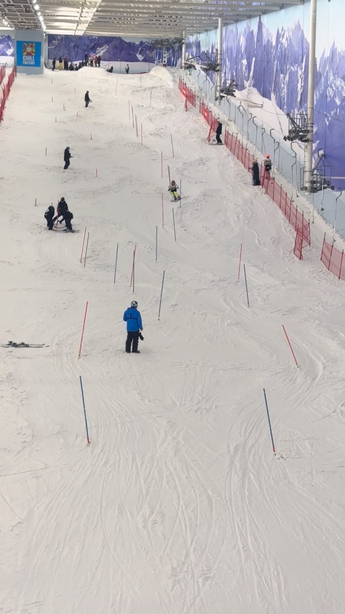 Another great weekend of indoor skiing at the Welsh and English Championships! Well done to all athletes who showed amazing resilience, team spirit and speeeeed!
#spsrc
#spsrcracing
#skiracing
#chillfactor