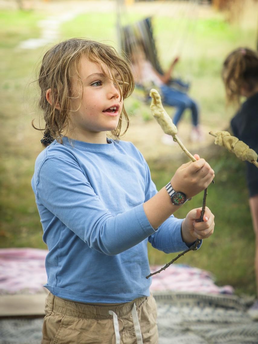 Never knew how good campfire bread could taste!
Could have been something to do with the homemade plum jam … 🤤
#kentkidsactivities #sevenoaks #sevenoaksmums