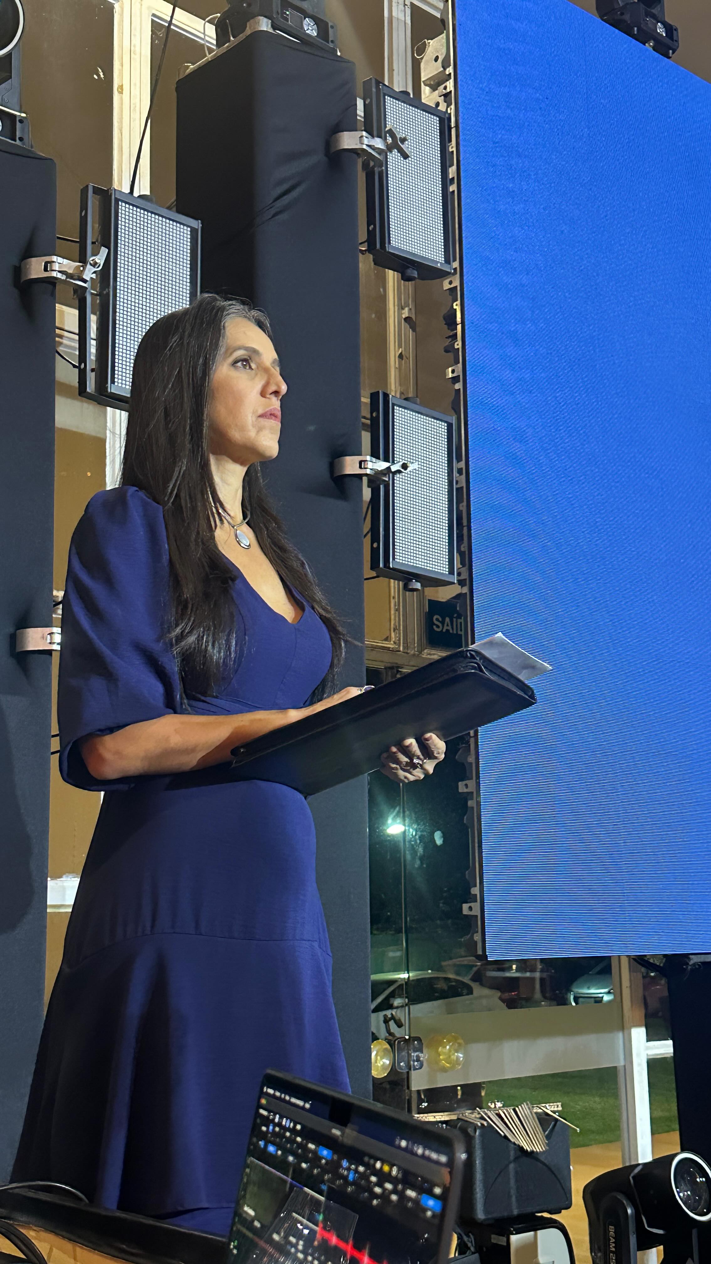 Grandes eventos não acontecem por acaso, eles são resultado de planejamento, organização e dedicação em cada detalhe.
Compartilho por aqui alguns dos melhores momentos de eventos especiais que tenho a honra de conduzir, seja nos bastidores ou no palco!
👉 Se a sua empresa ou equipe busca assessoria profissional em eventos, ou precisa de treinamentos em gestão e organização de eventos empresariais, sejam eles corporativos, sociais, culturais ou holísticos, conte comigo para lhe assessorar para que cada encontro seja uma experiência de sucesso!🌹
Cada evento que organizo fica marcado em minha jornada e por aqui tenho sempre os melhores convidados: amor e entrega total para cada projeto!
📩 Entre em contato para realizarmos seu evento!
Luane Bittes
Assessoria em Eventos, Viagens e Cerimonial
@eventos.em.foco
#gestãodeeventos #cerimonialista #profissãoeventos #luanebittesnaarea