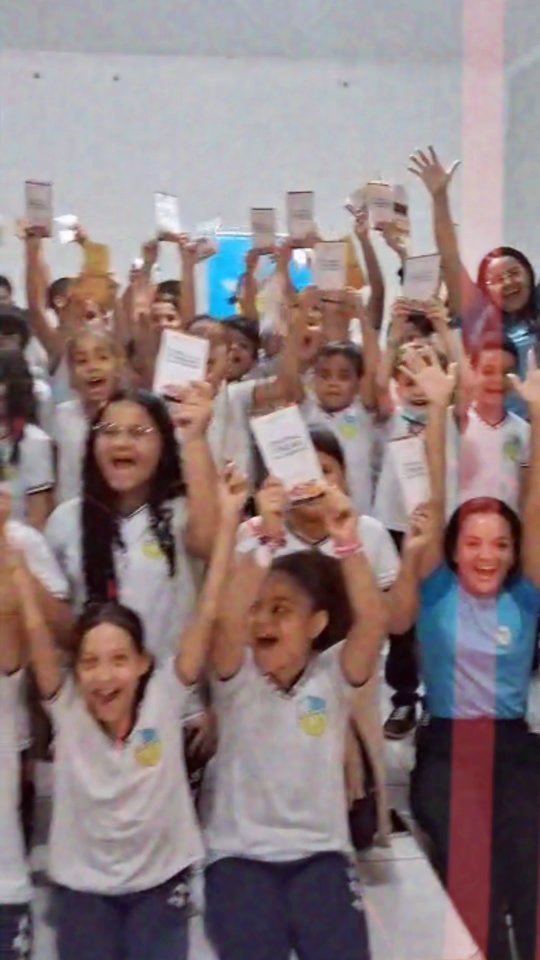 🎬 O Festival Cinema com Farinha também chega às escolas!
📚 Oficinas de atuação, fotografia e produção audiovisual para formar novos olhares e despertar talentos.
✨ Cinema como ferramenta de aprendizado, senso crítico e transformação social.
#CinemaComFarinha #CulturaNoSertão #PatosPB