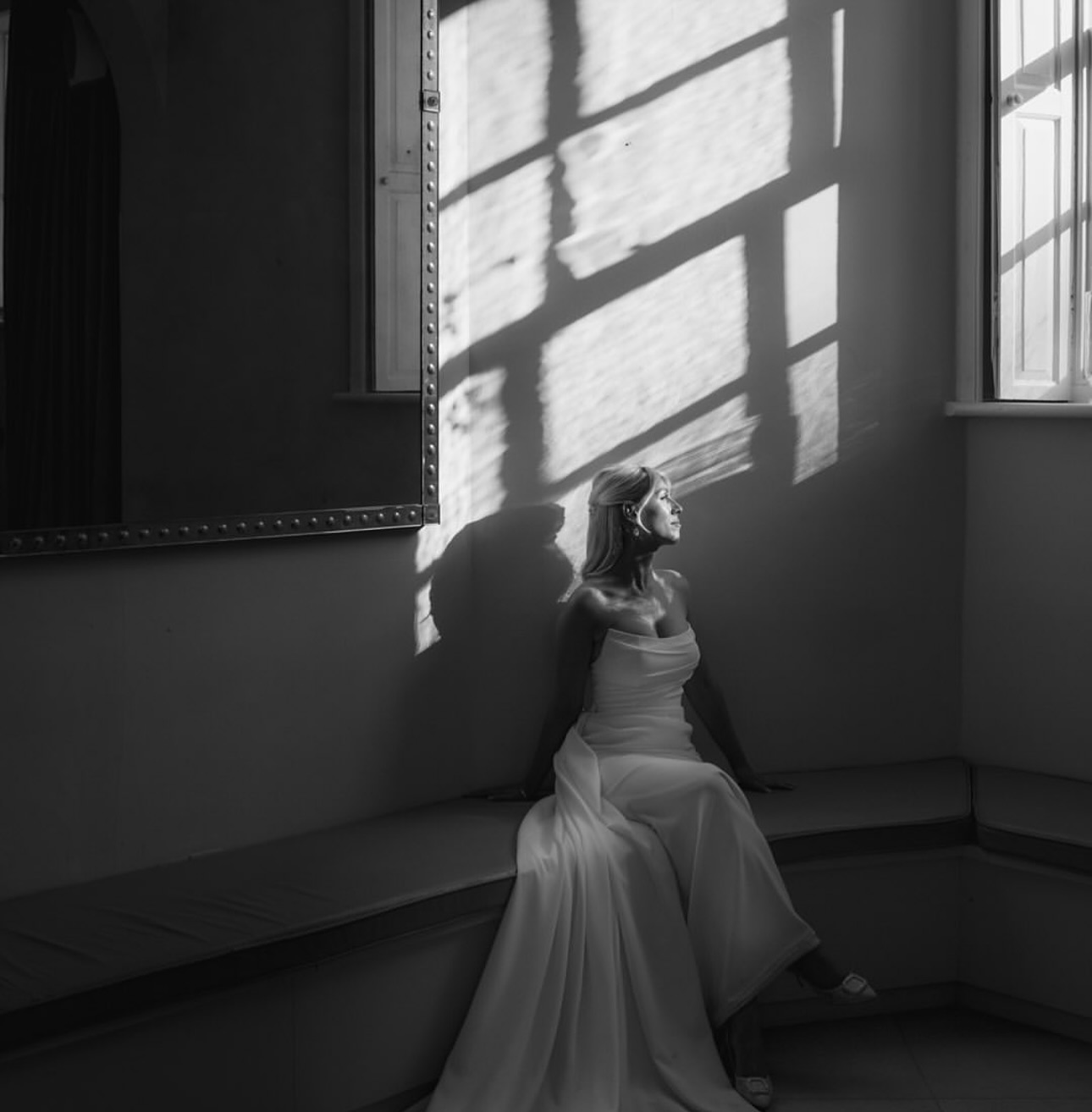 The feeling of knowing you feel your best ever, on your best day ever 🤍✨
Gorgeous Em shot by the incredibly talented @winningtoncoe