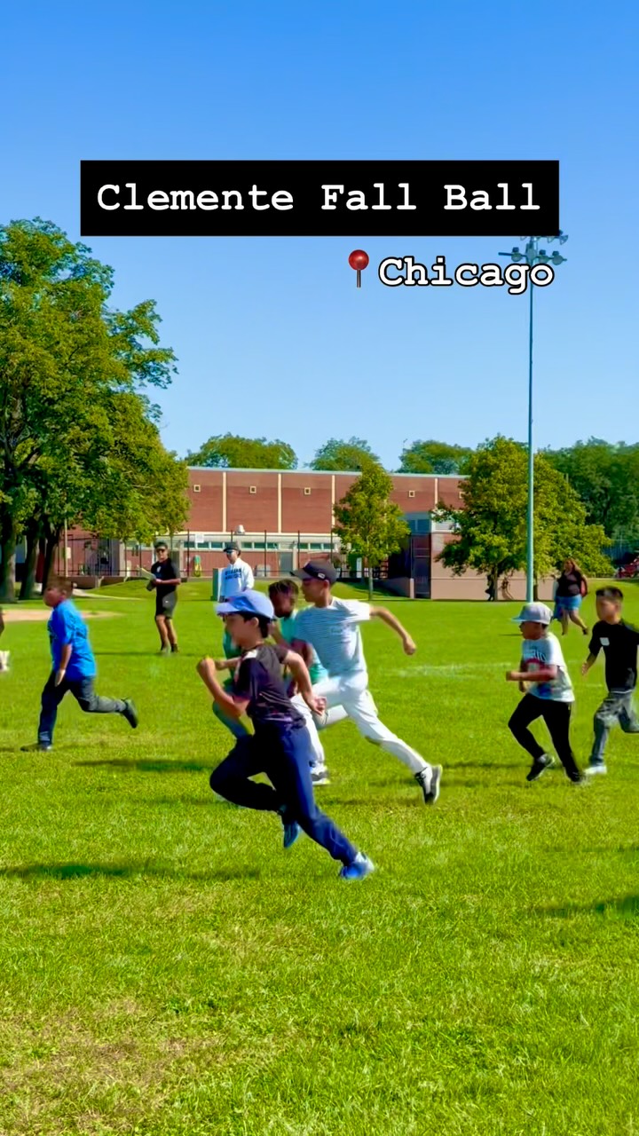 Clemente Fall Ball Showcase Day Done ⚾️🙌 From T-Ball to Major, we met over 100 kids ready to learn, form new bonds, have fun, and grow this past Saturday.
Empowerment. Grit. Resilience. Accountability. Cultura.
These are our five pillars all kids will learn by the end of the season.
Stay tuned for practices beginning this week. See you on the field 🔷
#clementefallball #littlevillage #lavillita #piotrowskipark #chicago #urbanwarriors #youthbaseball