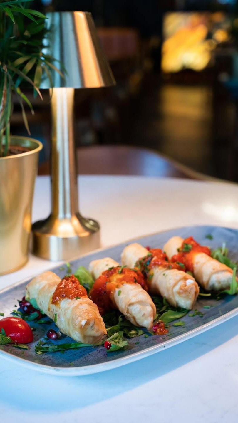 Serving up smiles, one bite at a time!
#Mediterranean #sweettreat #foodie