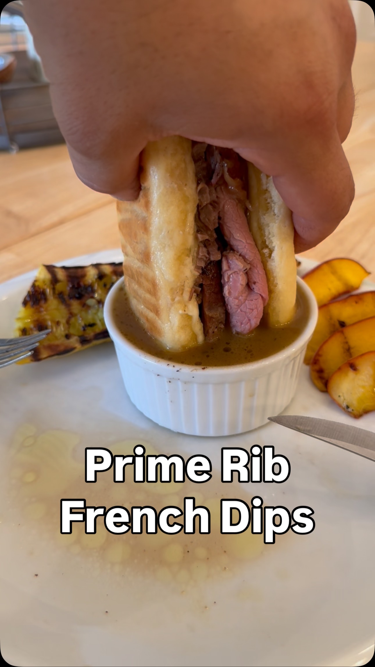 Sunday Roast - Prime Rib French Dips
🍖 Prime Rib Roast
🥖 Homemade Kamut Rolls
🥕 @fredopenshawfarms Summer Squash and Peaches from @downtownfarmers
By far the best French dip sandwich I’ve made.
#sunday #sundayroast #primerib #vegetarian #peaches #frenchdip #food #foodie #tasty #homemade #recipe #local #stgeorgeutah
#kamut