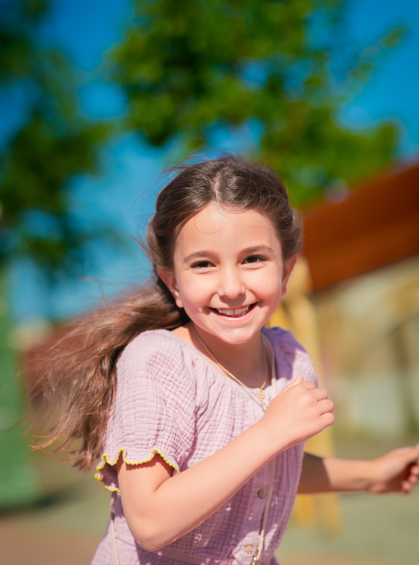 Quel plaisir de retrouver Élise et sa famille pour la 3ᵉ fois devant mon objectif !
Toujours autant de rires, d’énergie et de tendresse… Cette fois, direction l’île de Nantes, avec ses couleurs et son fameux éléphant
#shootingfamille #photofamille #seancefamillenantes #souvenirsdunenfance #souvenirsensemble #photographieemotions #photographenantes #nantesmaville #iledenantes #cartecadeau #cartecadeauphoto #brindelune #instantsdefamille #familytime #momentdebonheur