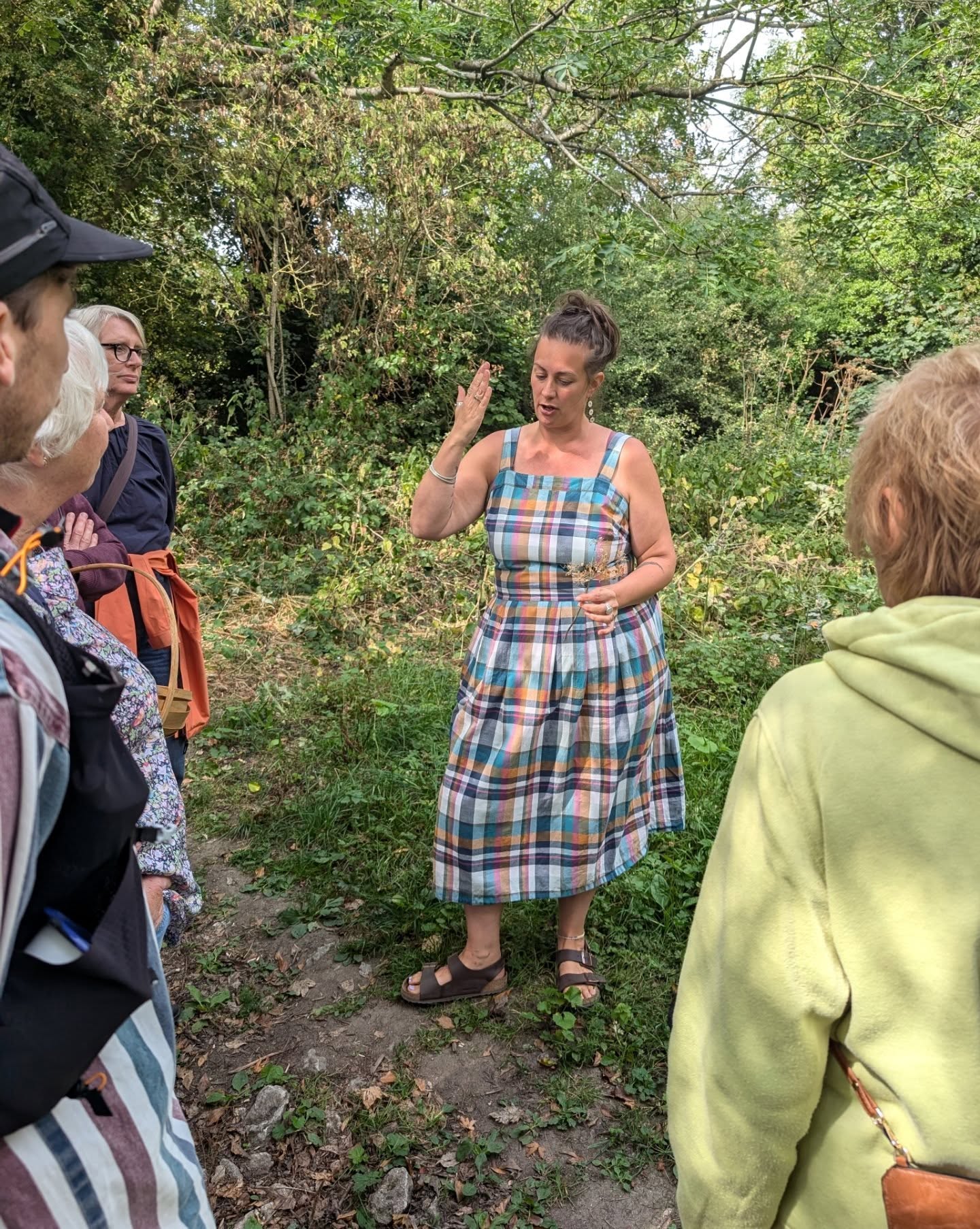 Last of the Summer Foraging Workshops coming up this Saturday and I still have a few tickets! 😎🙌🌿
North Ballachulish
10.30 am - 2.30 pm
£65 pp including a wild lunch
Tickets available direct from my website
📷 @gemmald7